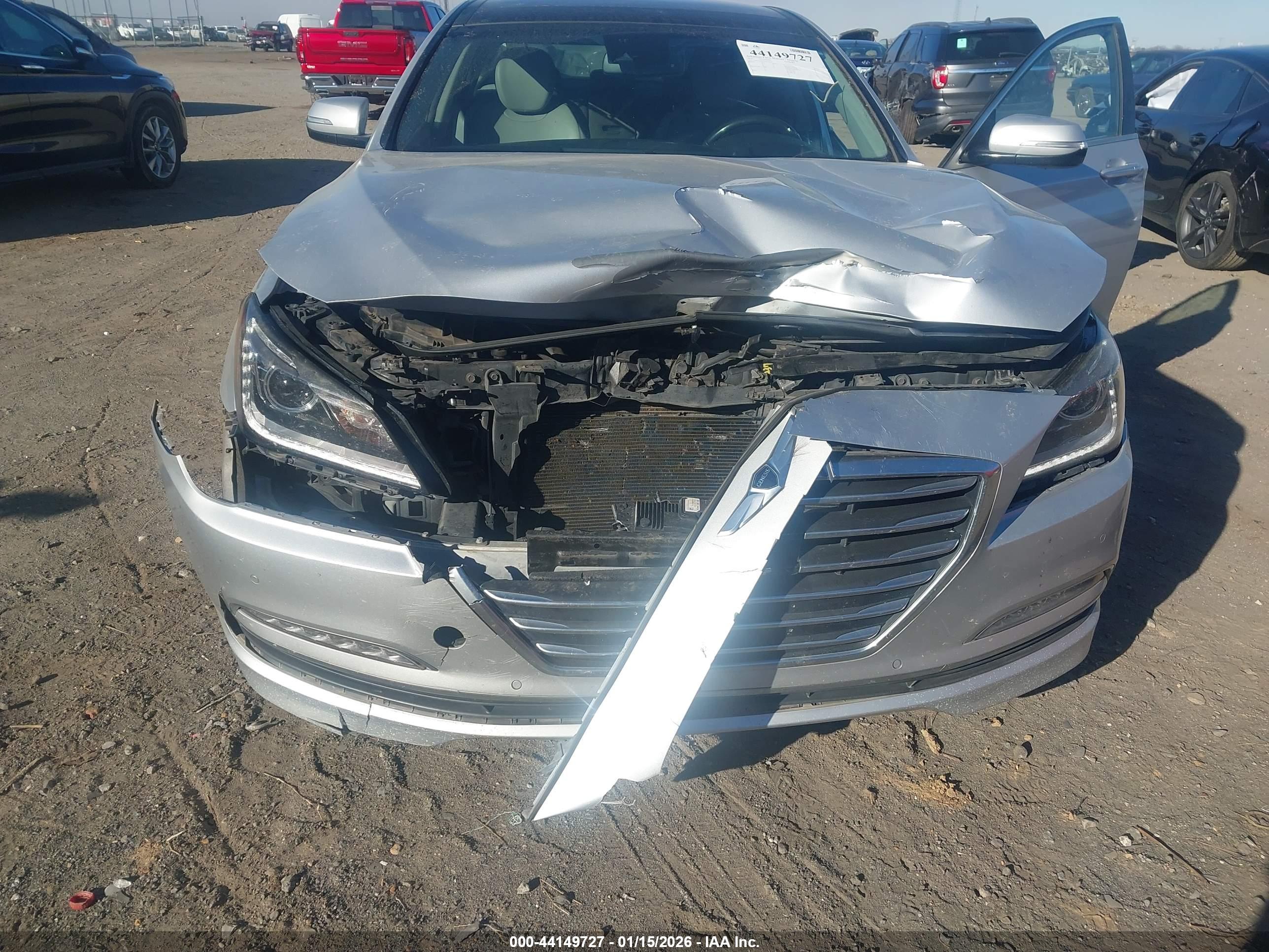 HYUNDAI GENESIS image 6