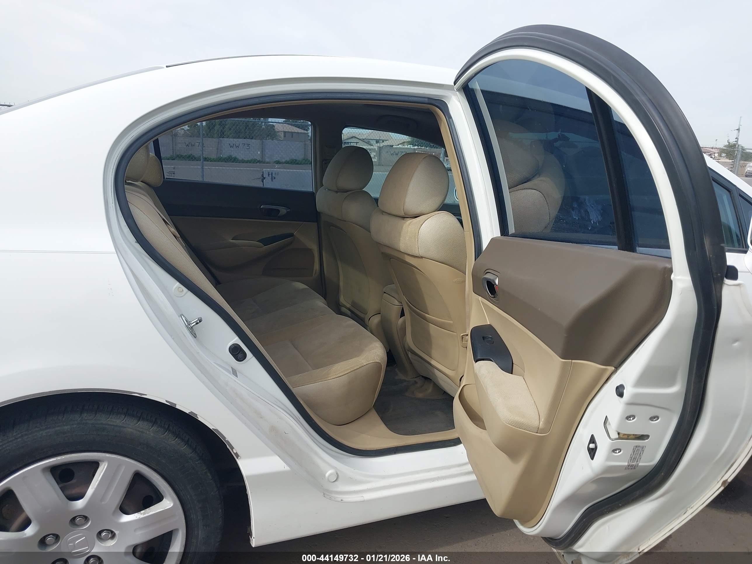 HONDA CIVIC image 8
