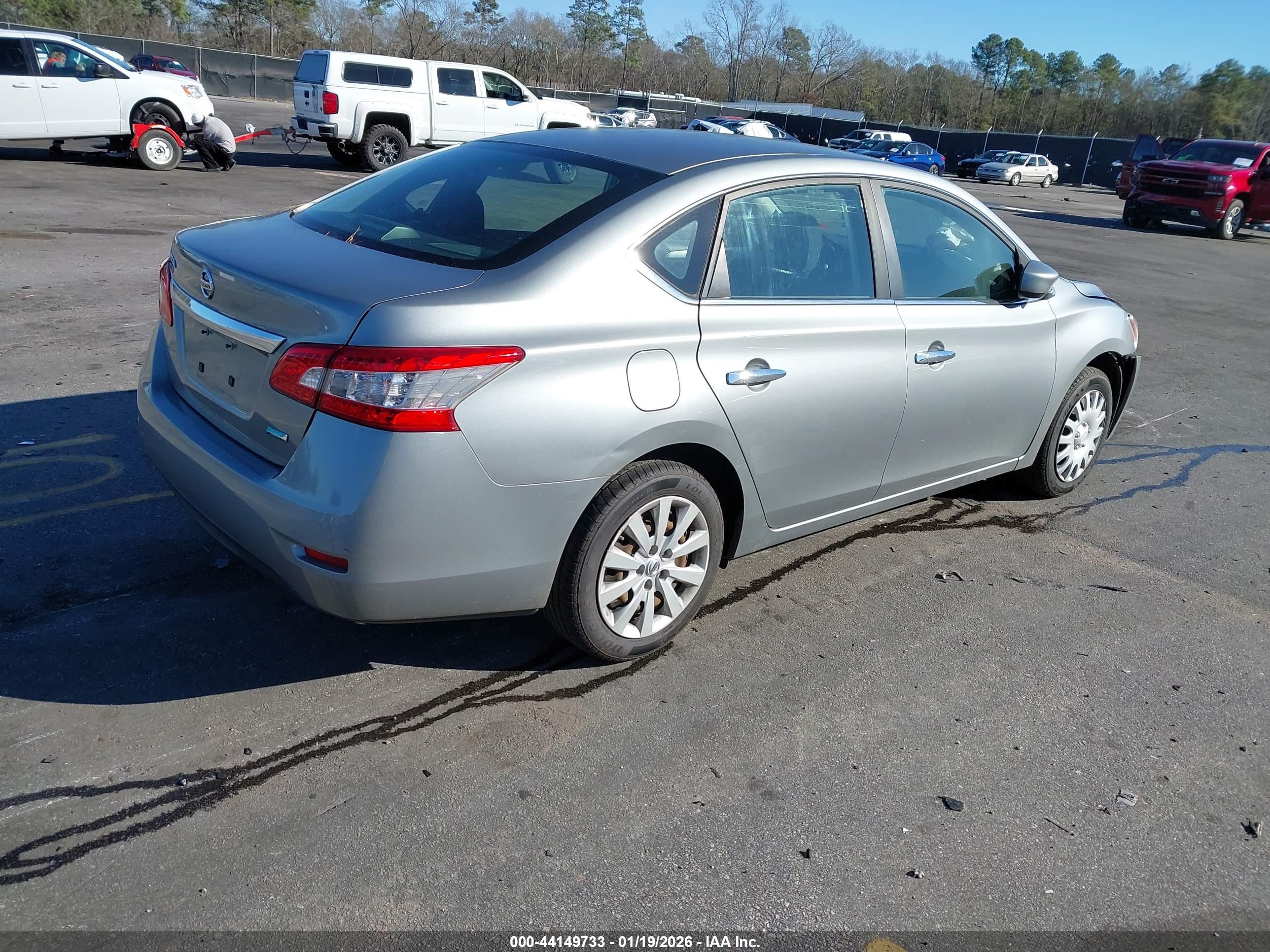 NISSAN SENTRA image 4