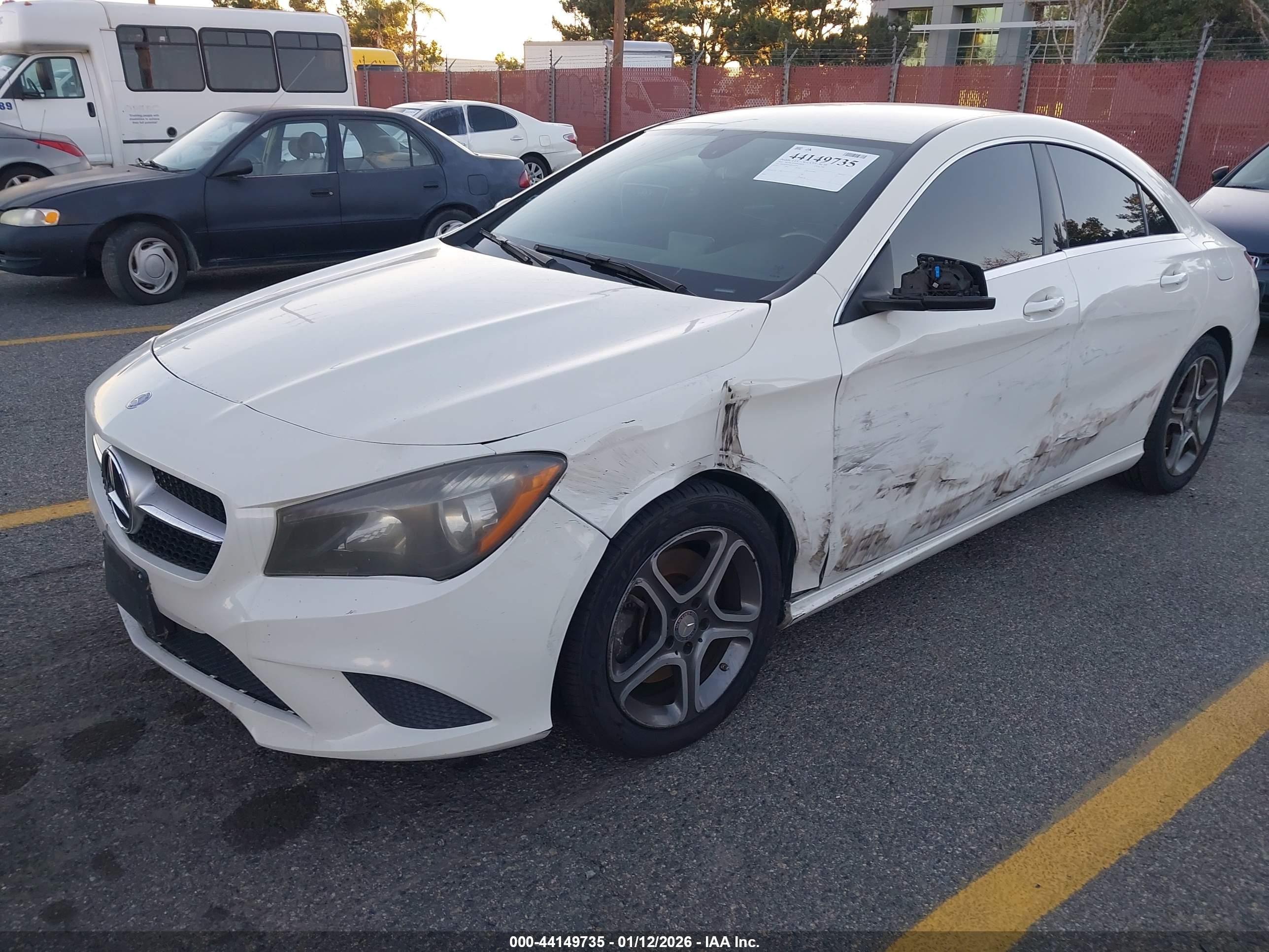 MERCEDES-BENZ CLA image 2