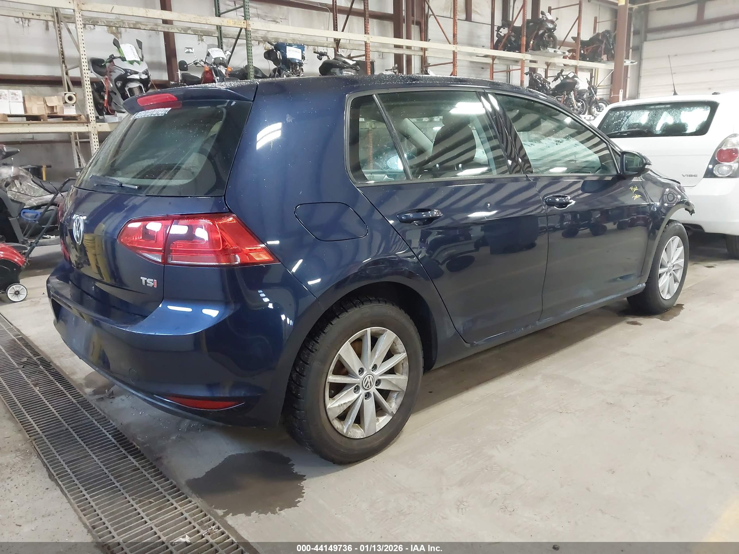 VOLKSWAGEN GOLF image 4