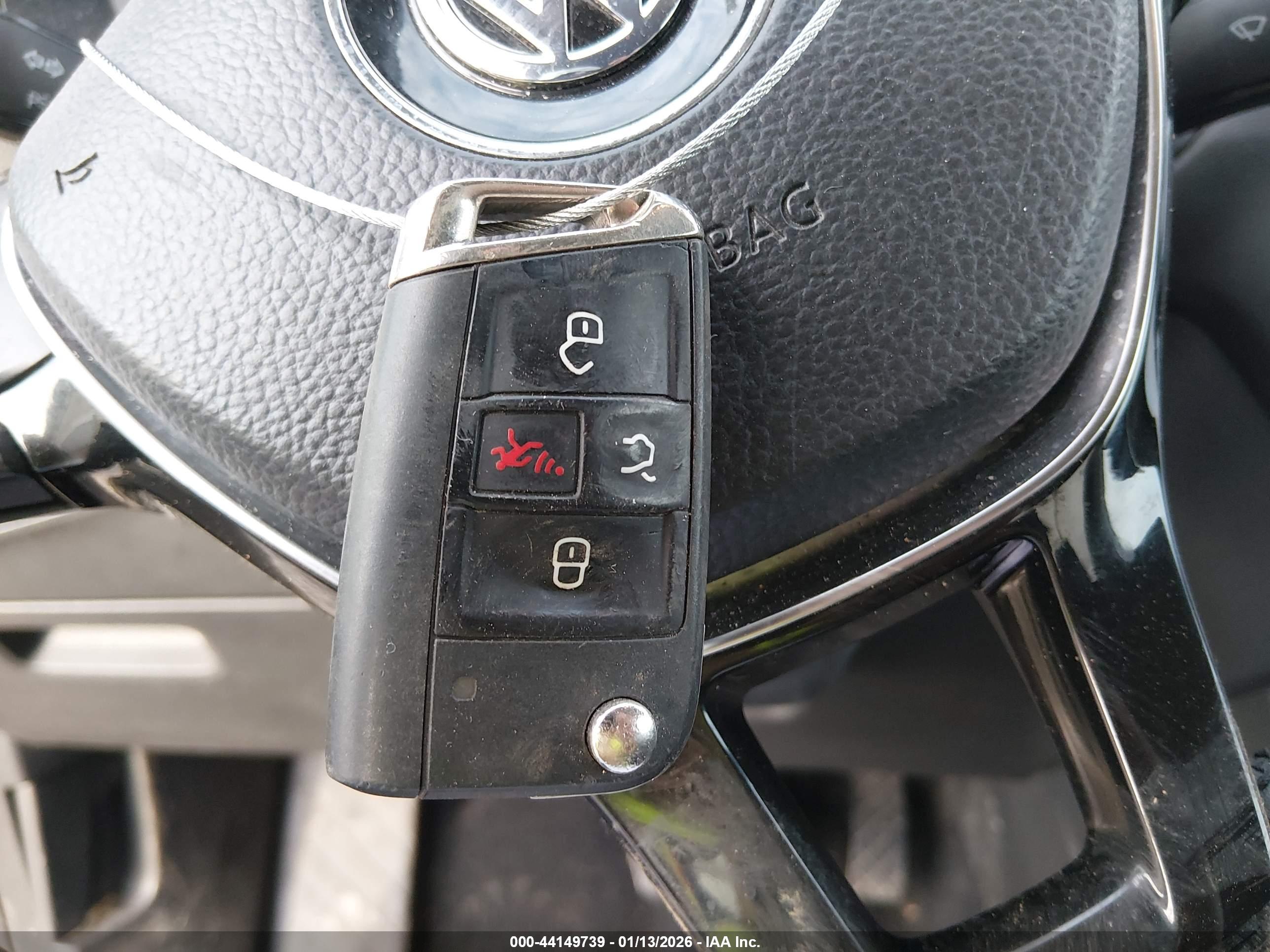 VOLKSWAGEN TIGUAN image 11