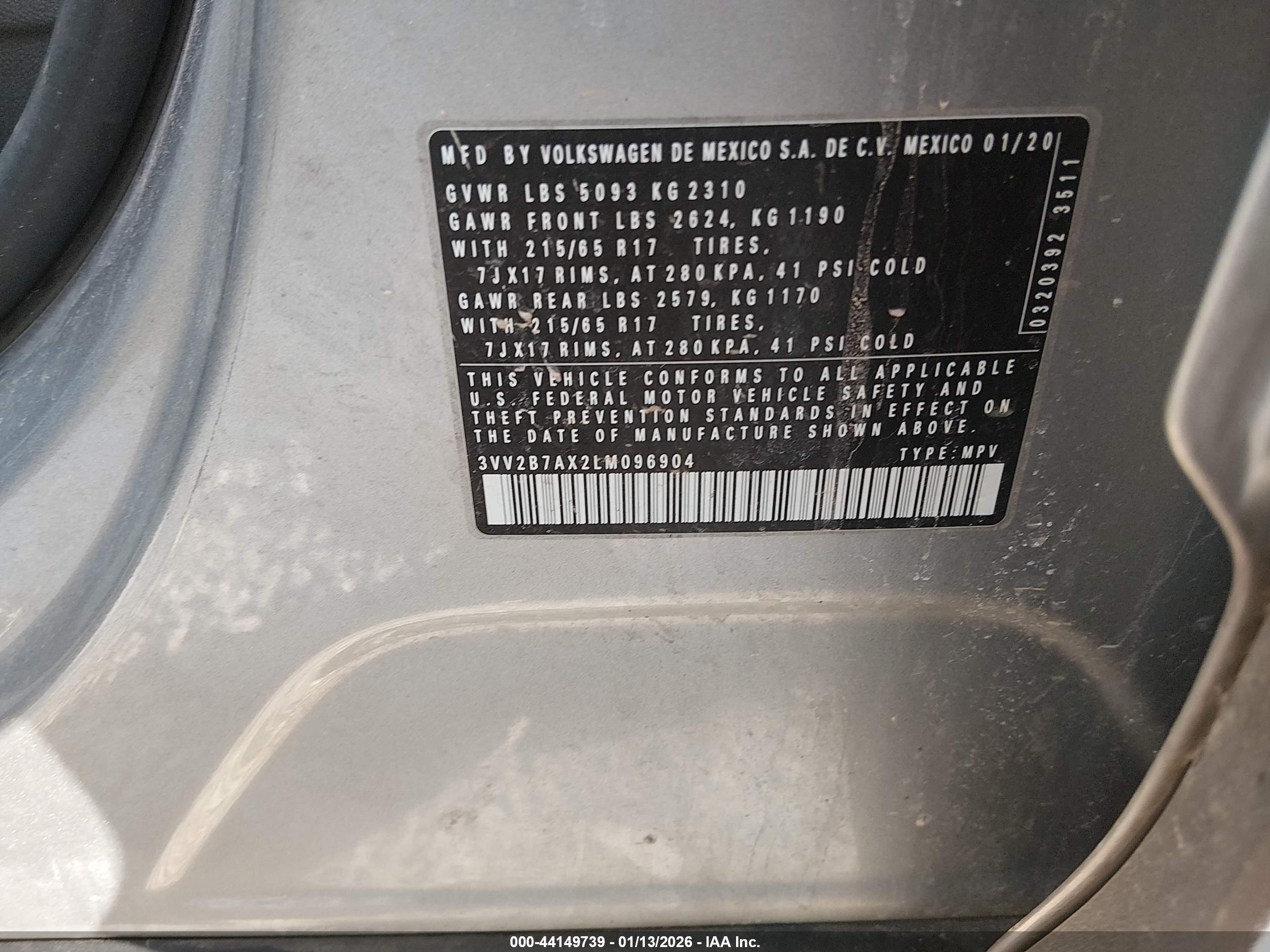 VOLKSWAGEN TIGUAN image 9