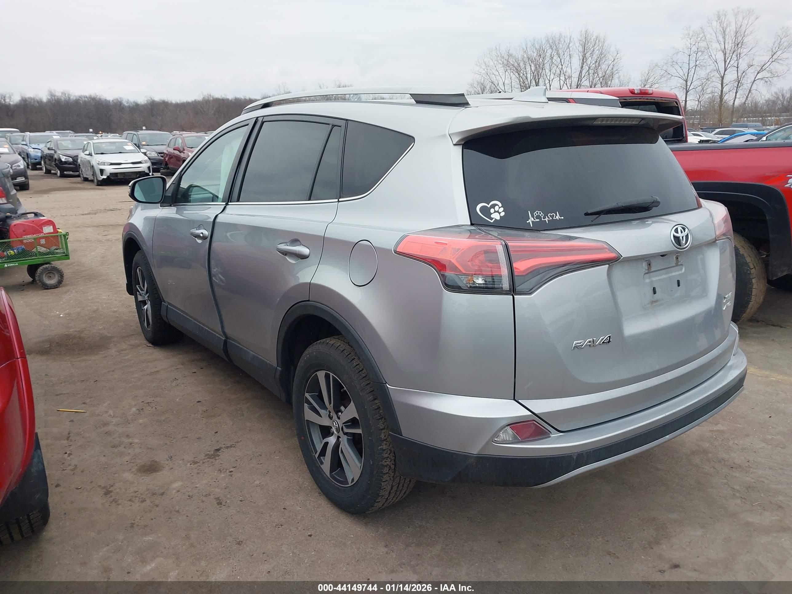 TOYOTA RAV4 image 3