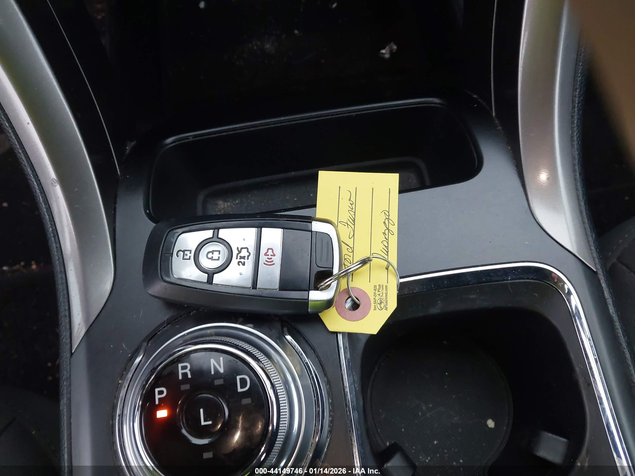 FORD FUSION image 11