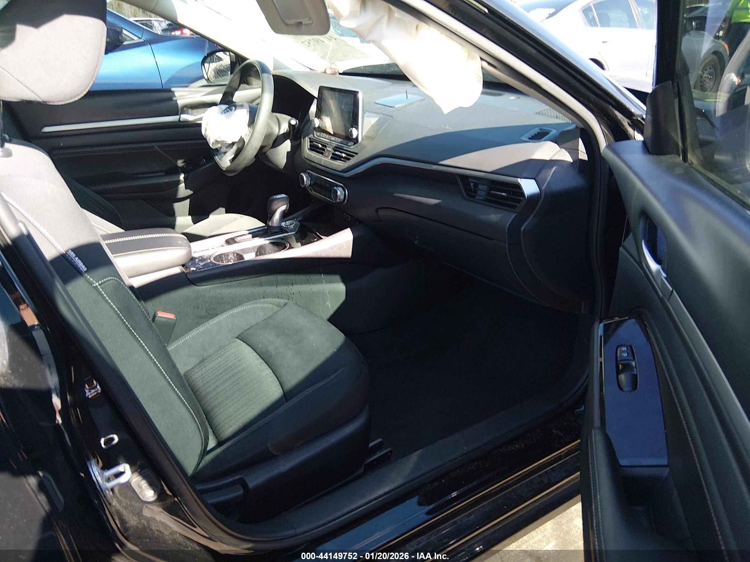 NISSAN ALTIMA image 5