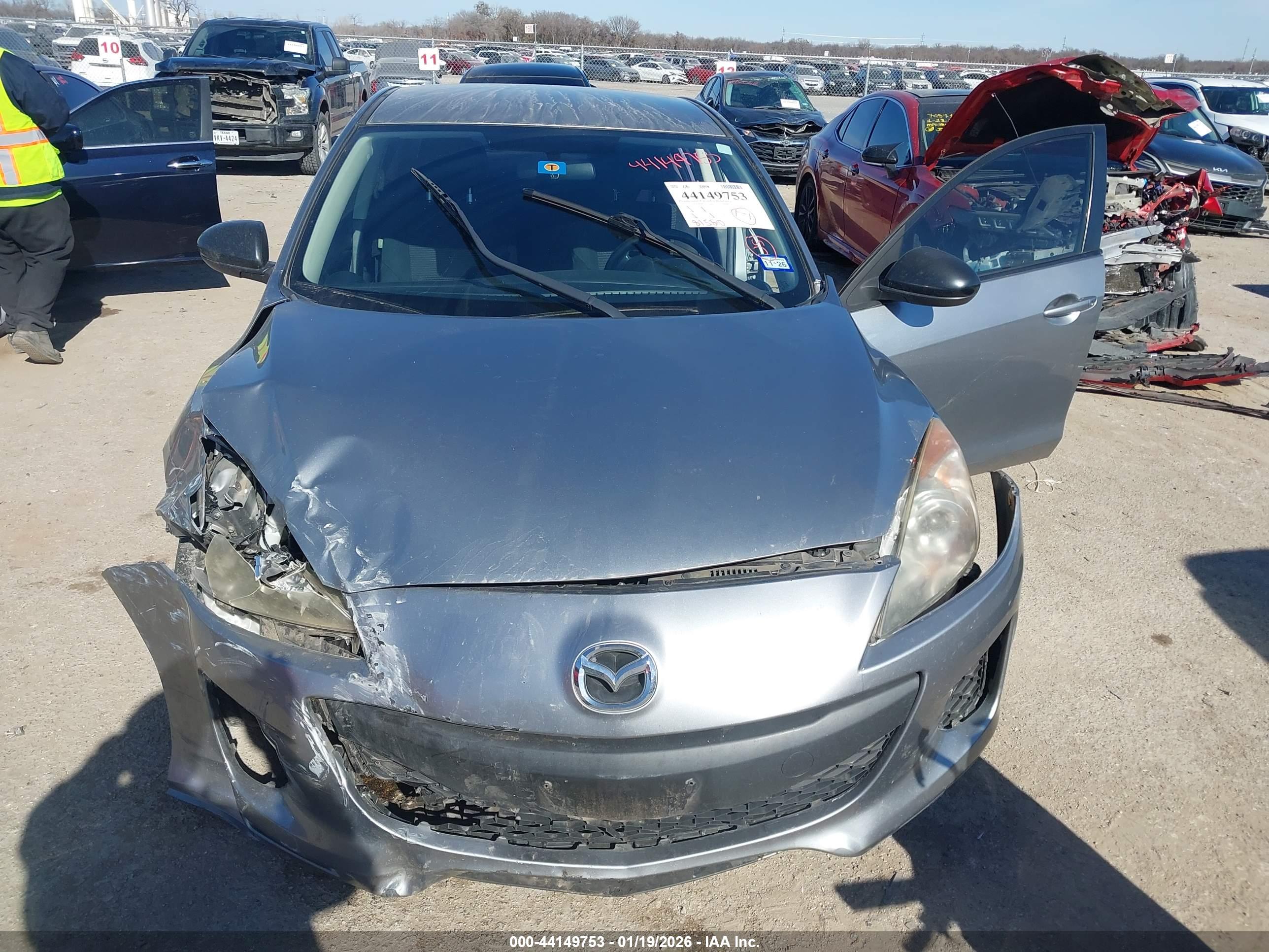 MAZDA MAZDA3 image 6