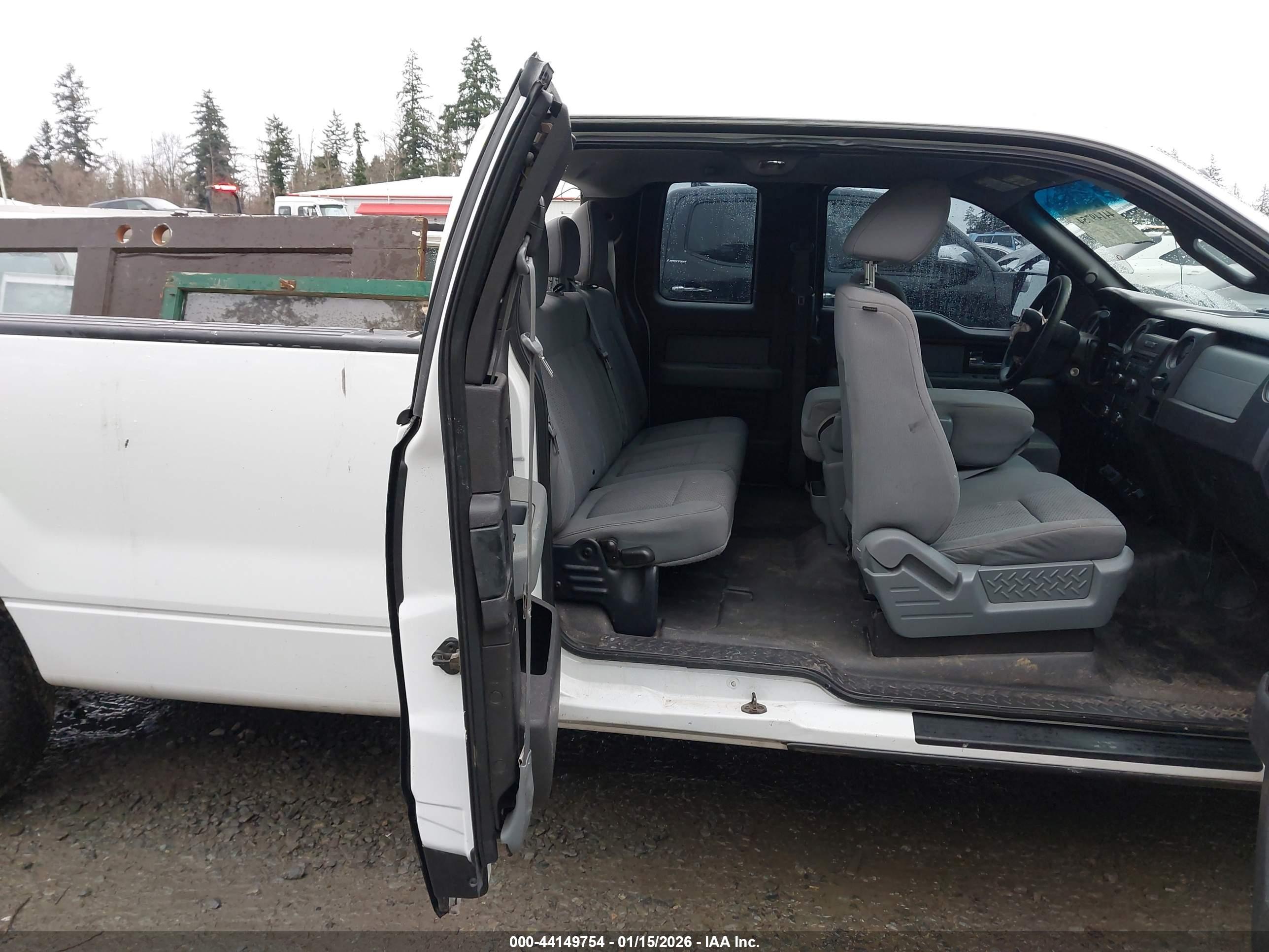 FORD F-150 image 8