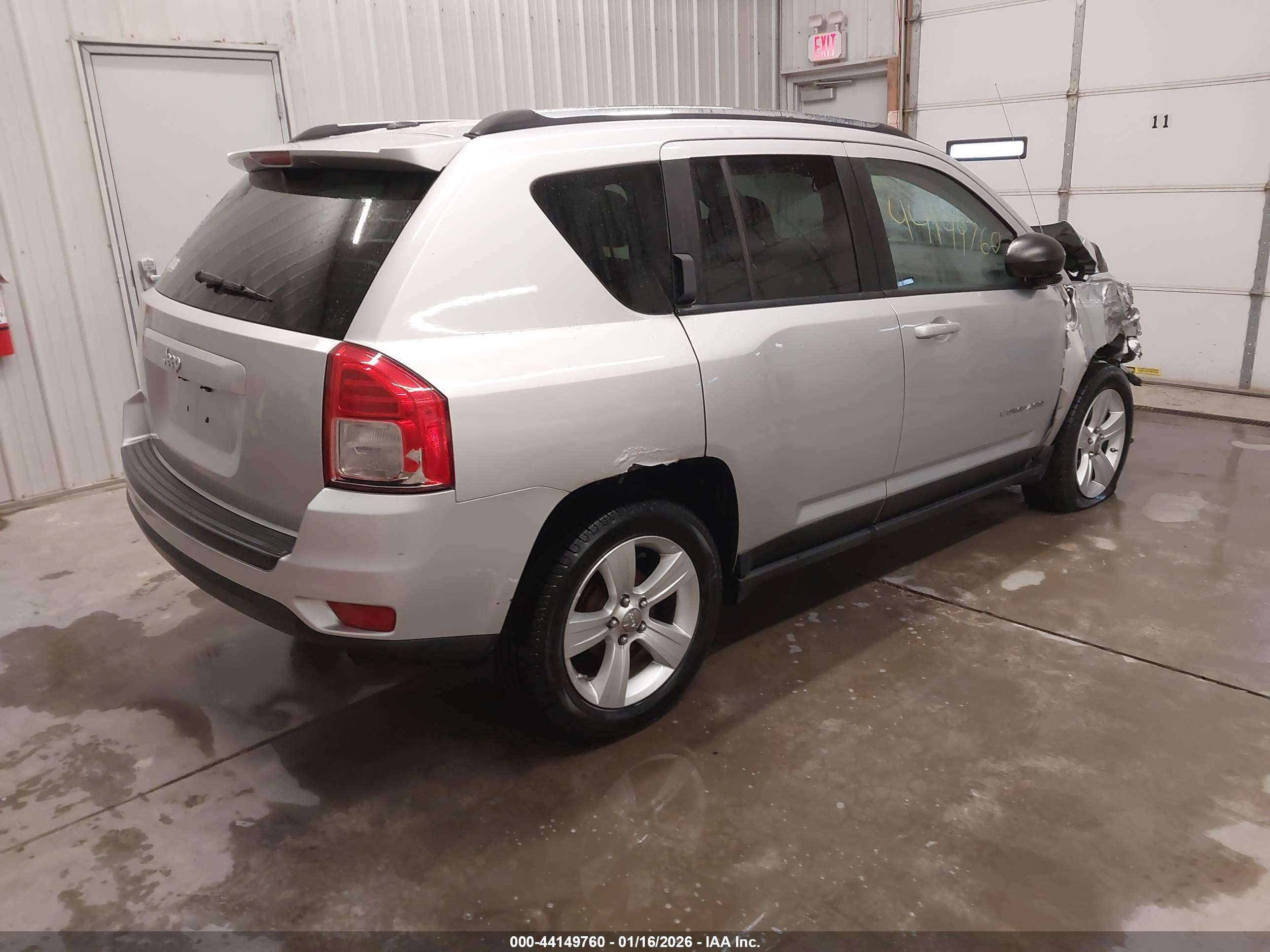 JEEP COMPASS image 4