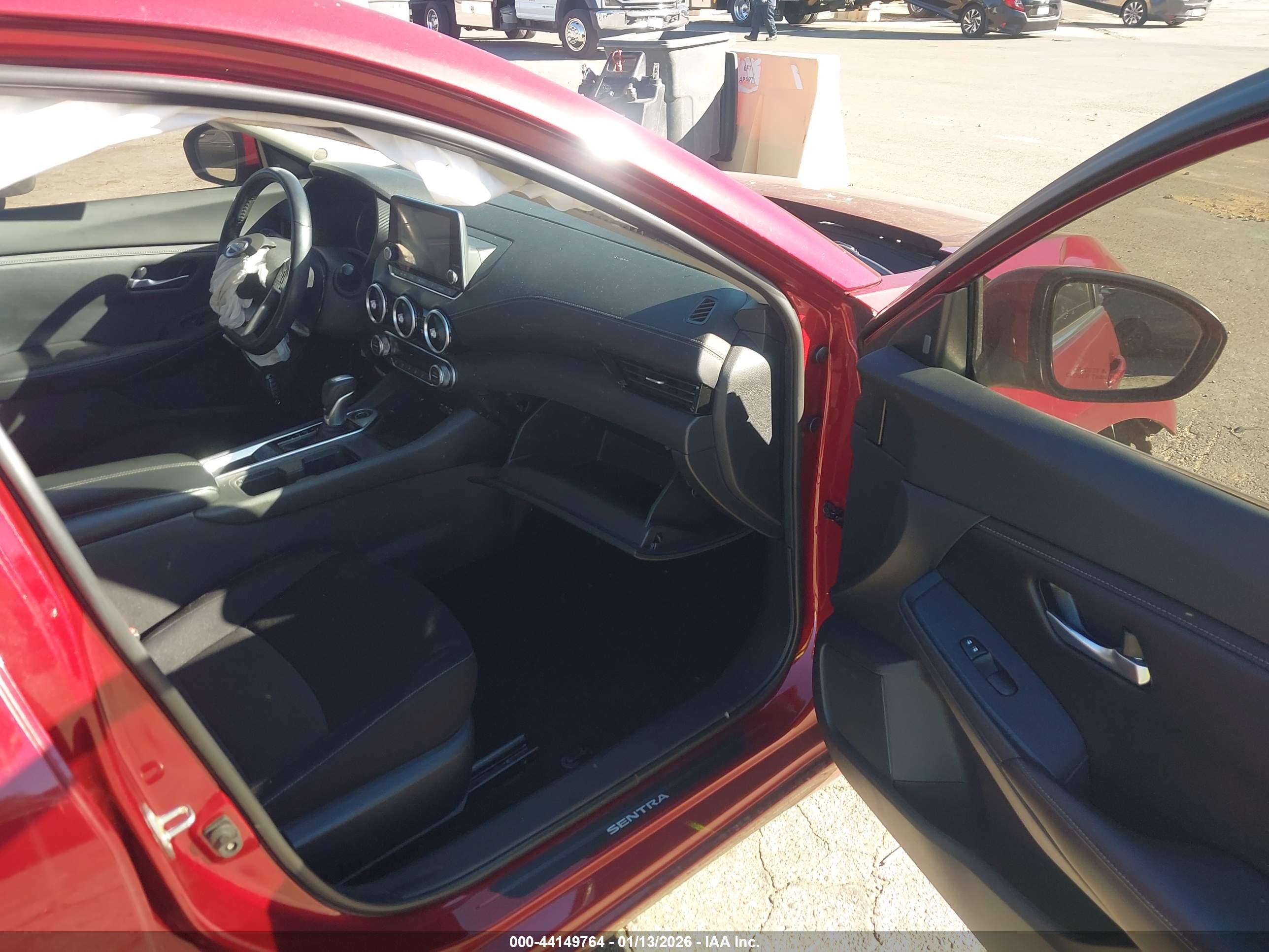 NISSAN SENTRA image 5