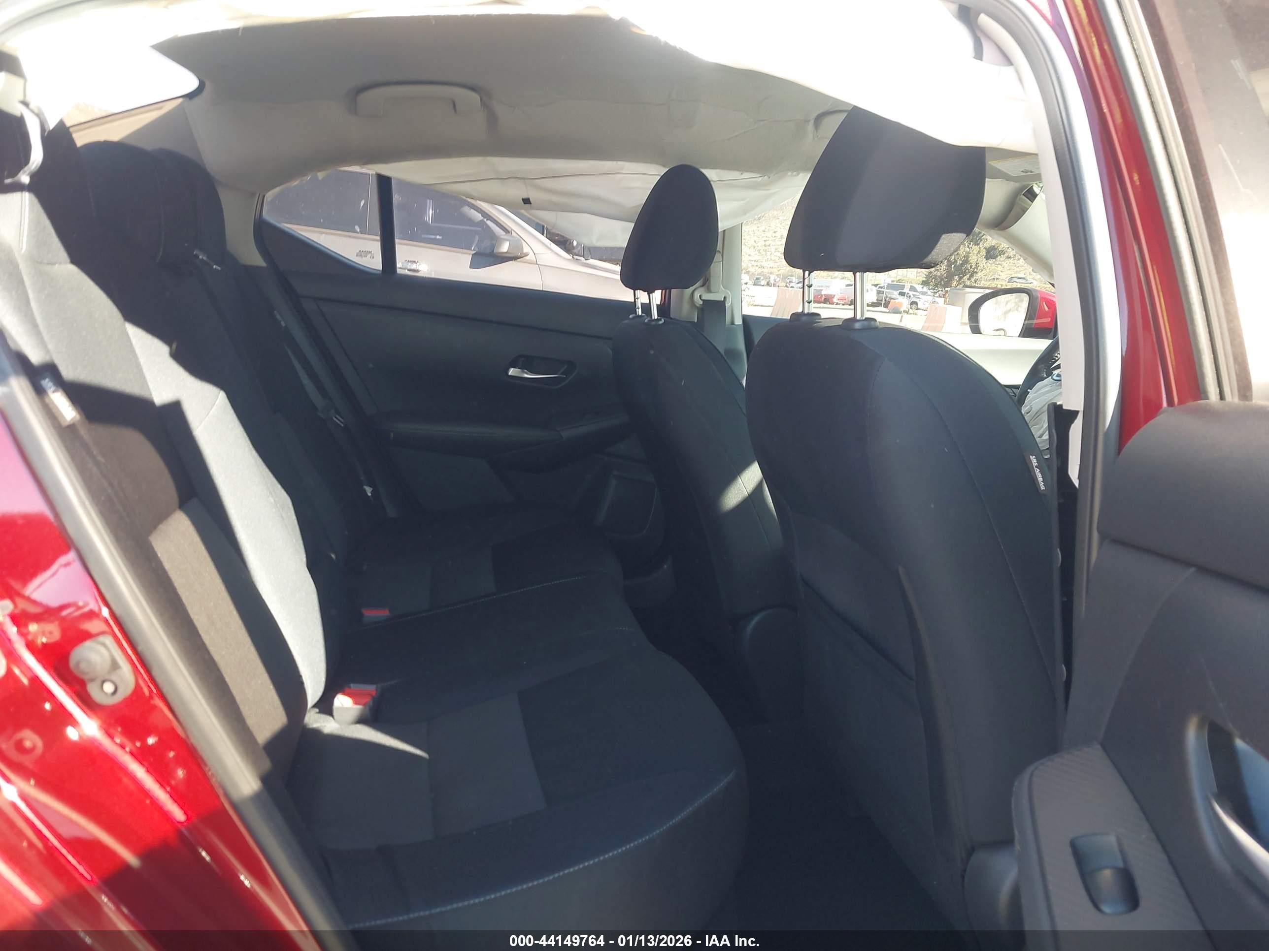 NISSAN SENTRA image 8