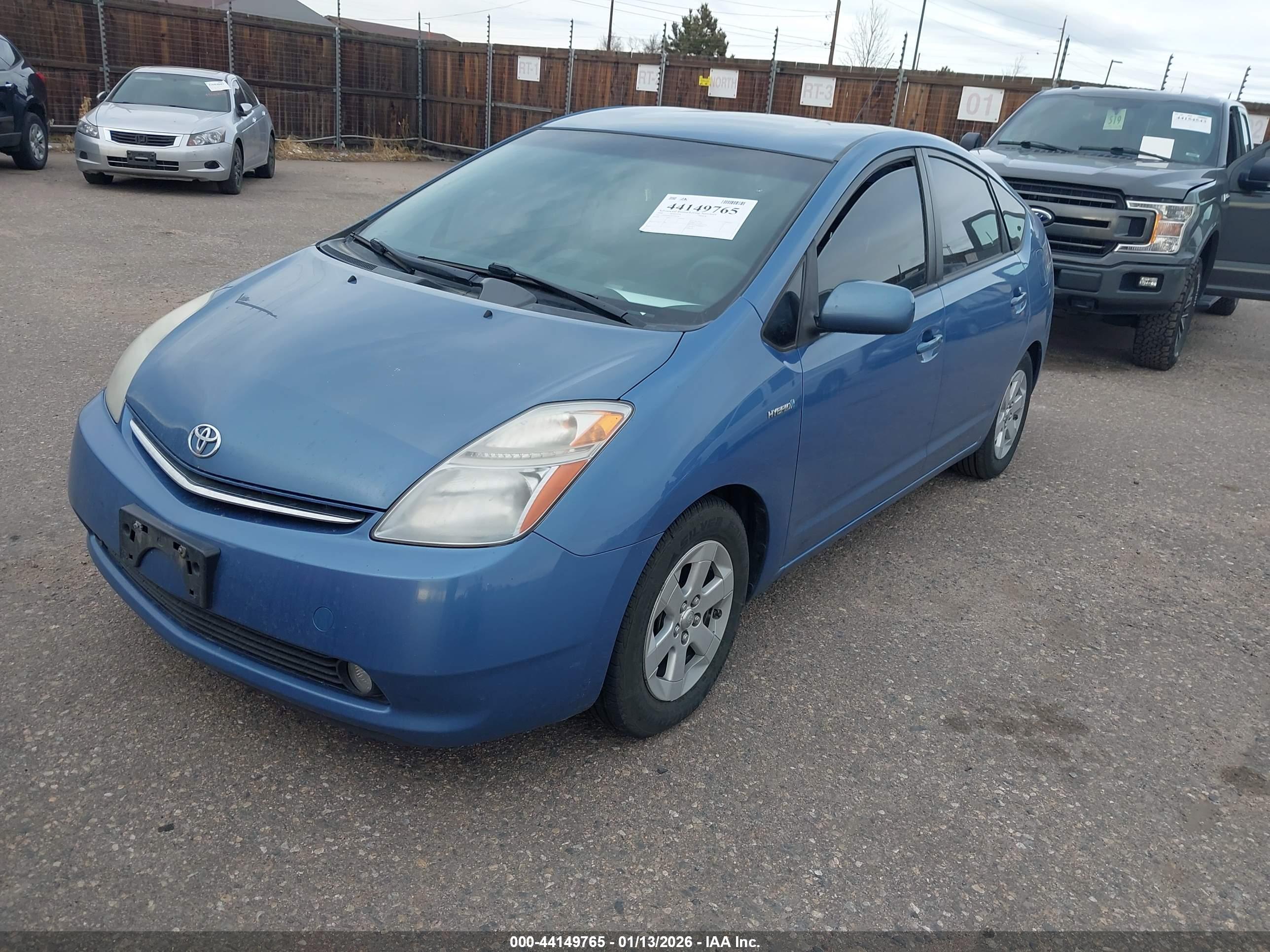 TOYOTA PRIUS image 2