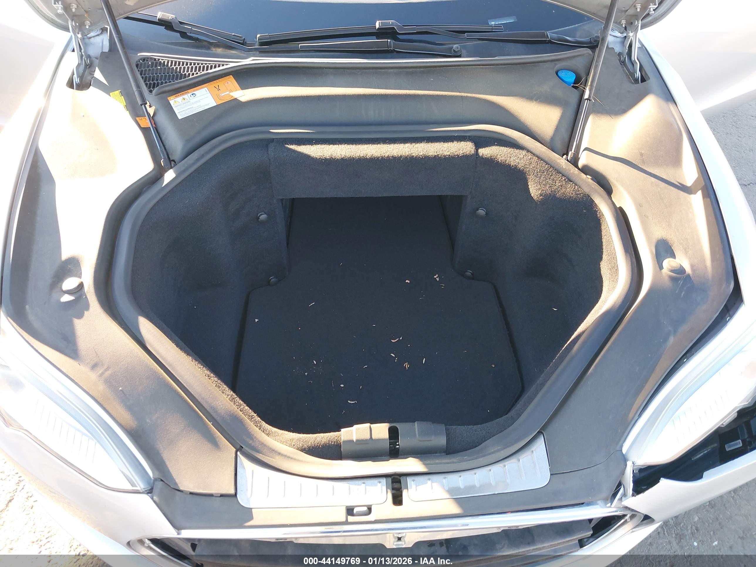 TESLA MODEL image 10