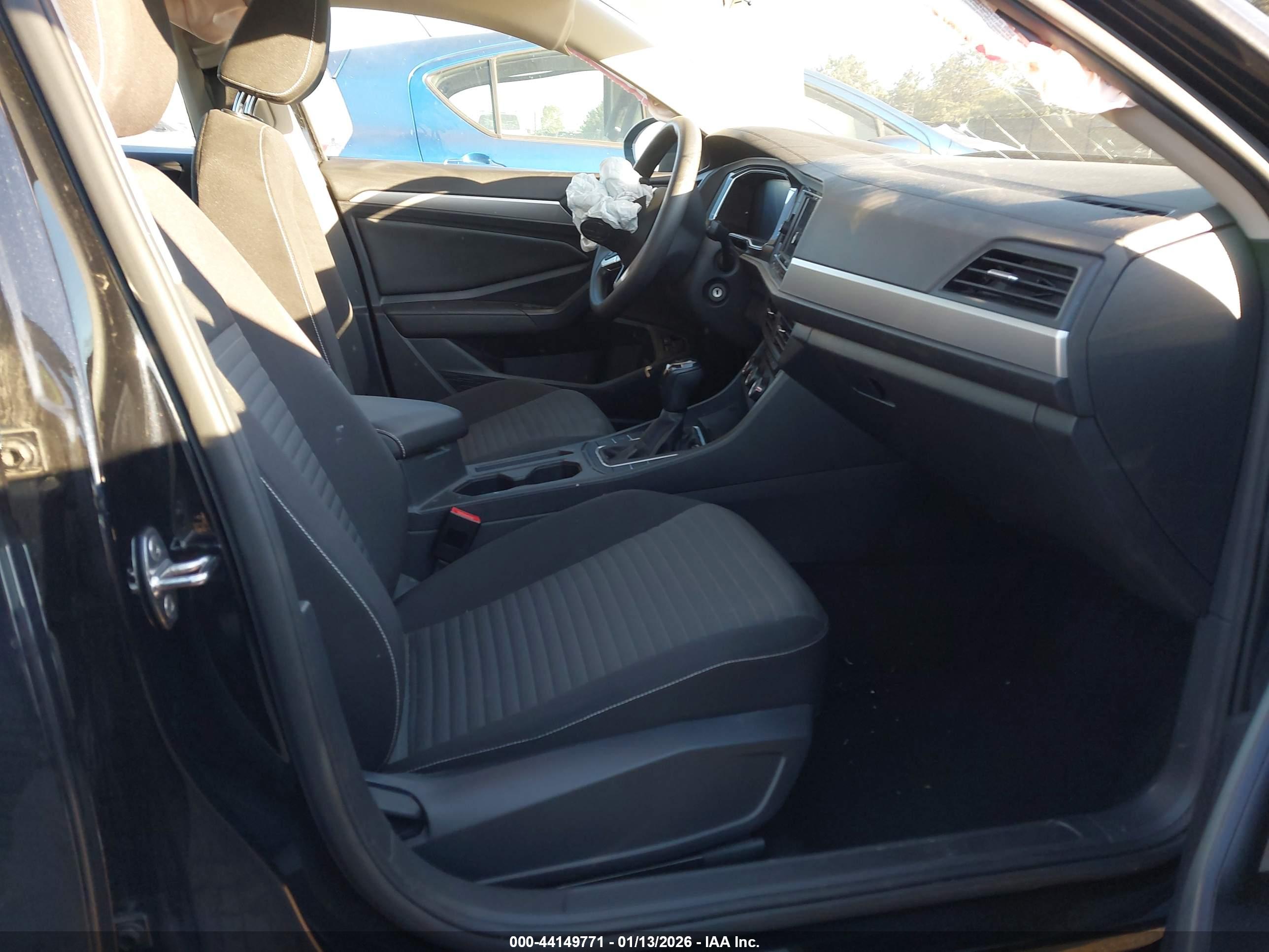 VOLKSWAGEN JETTA image 5
