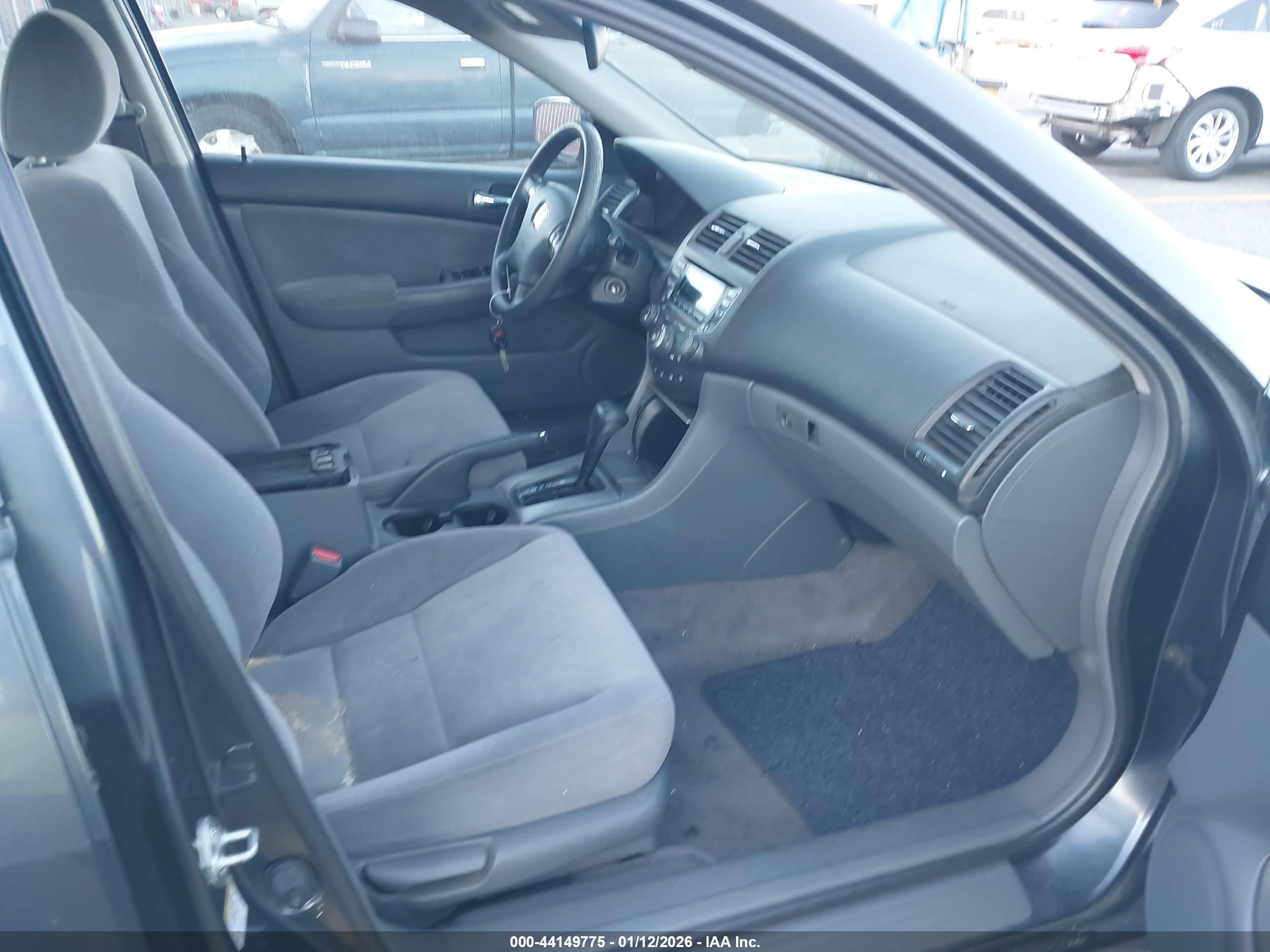 HONDA ACCORD image 5