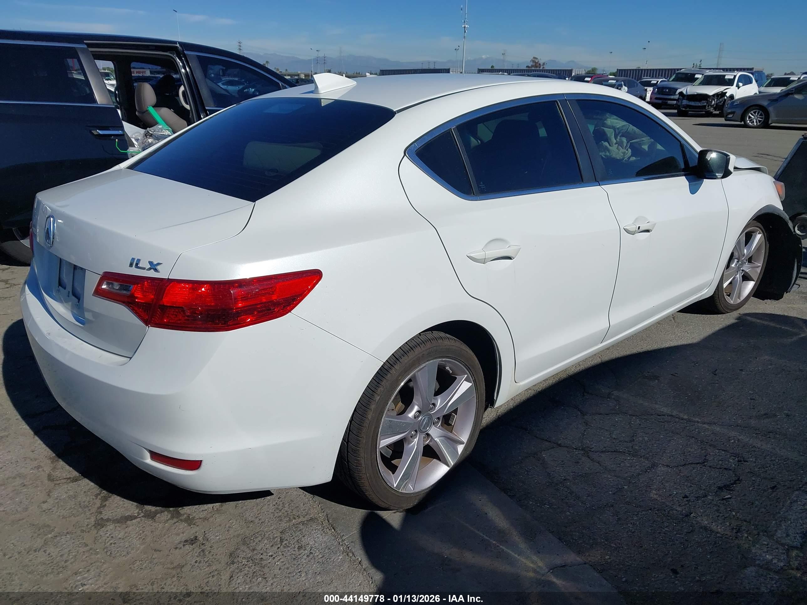 ACURA ILX image 4