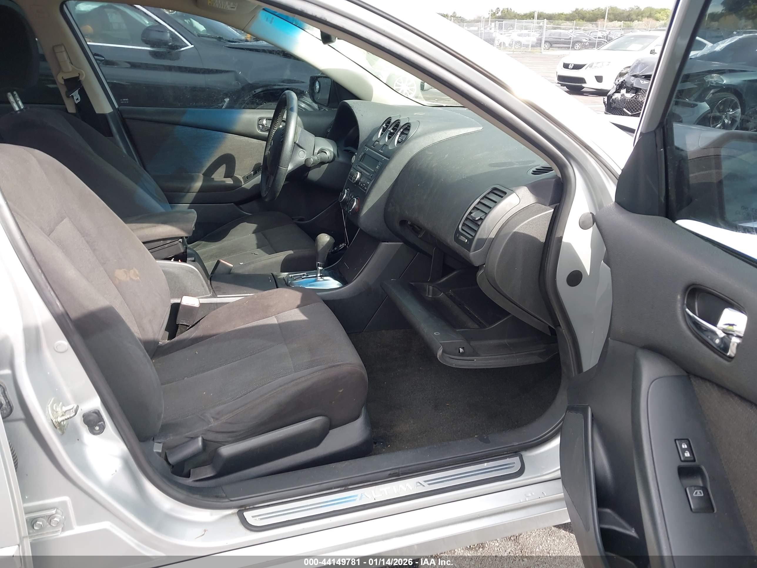 NISSAN ALTIMA image 5