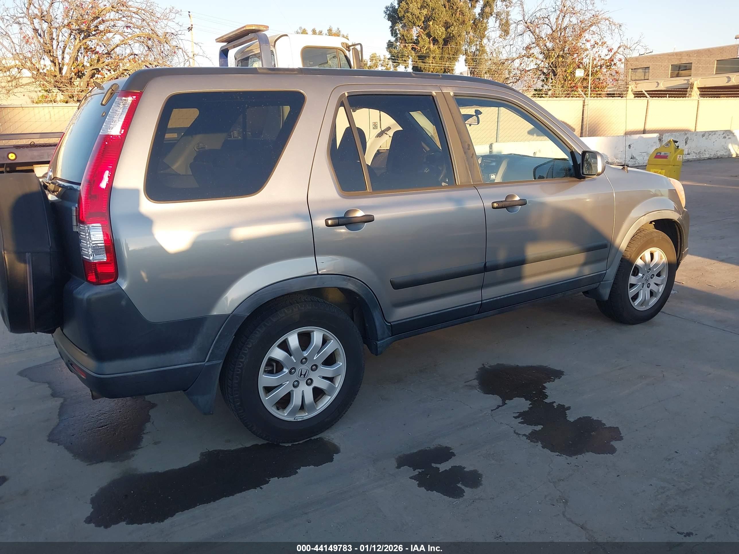 HONDA CR-V image 4