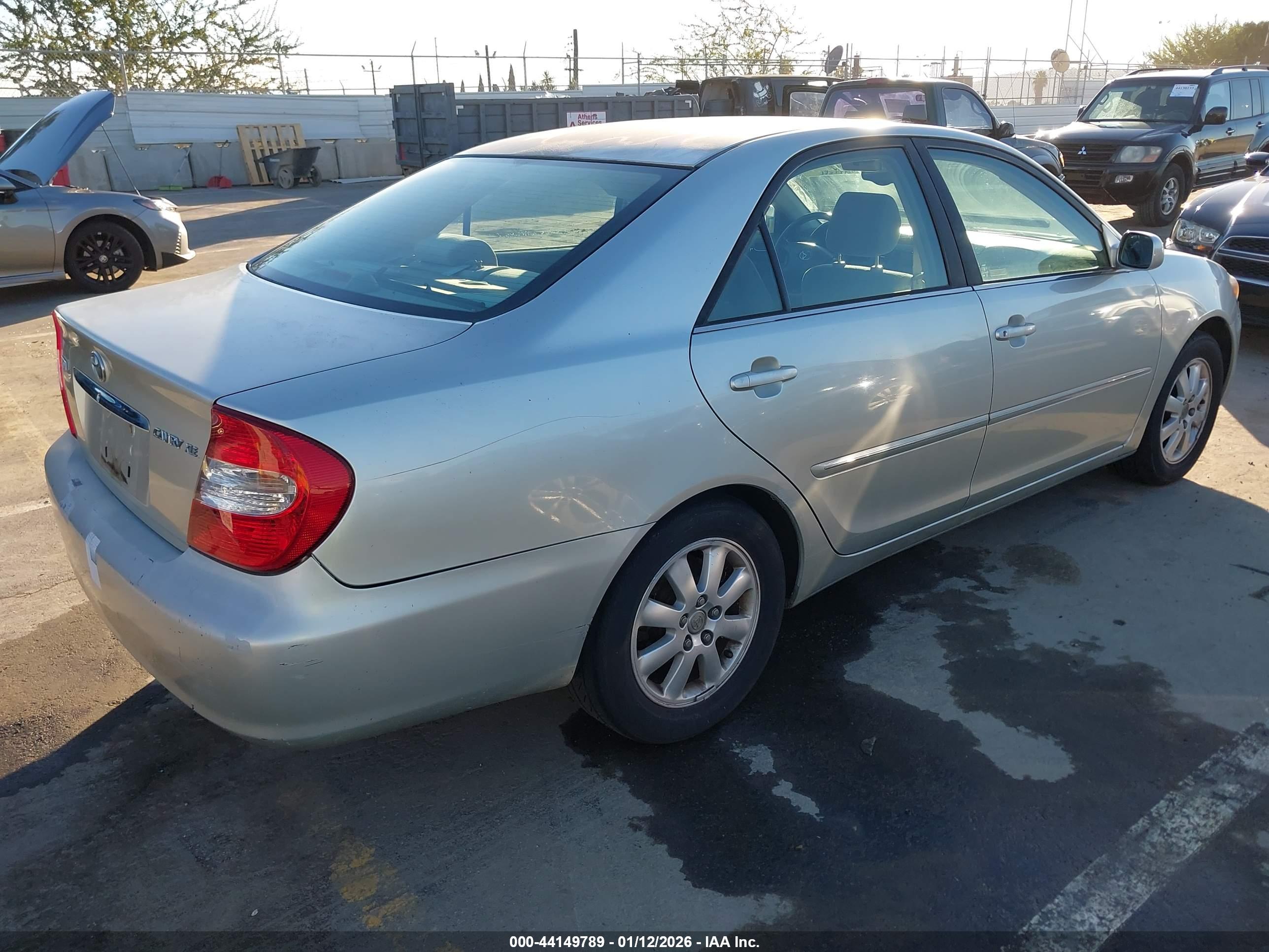 TOYOTA CAMRY image 4
