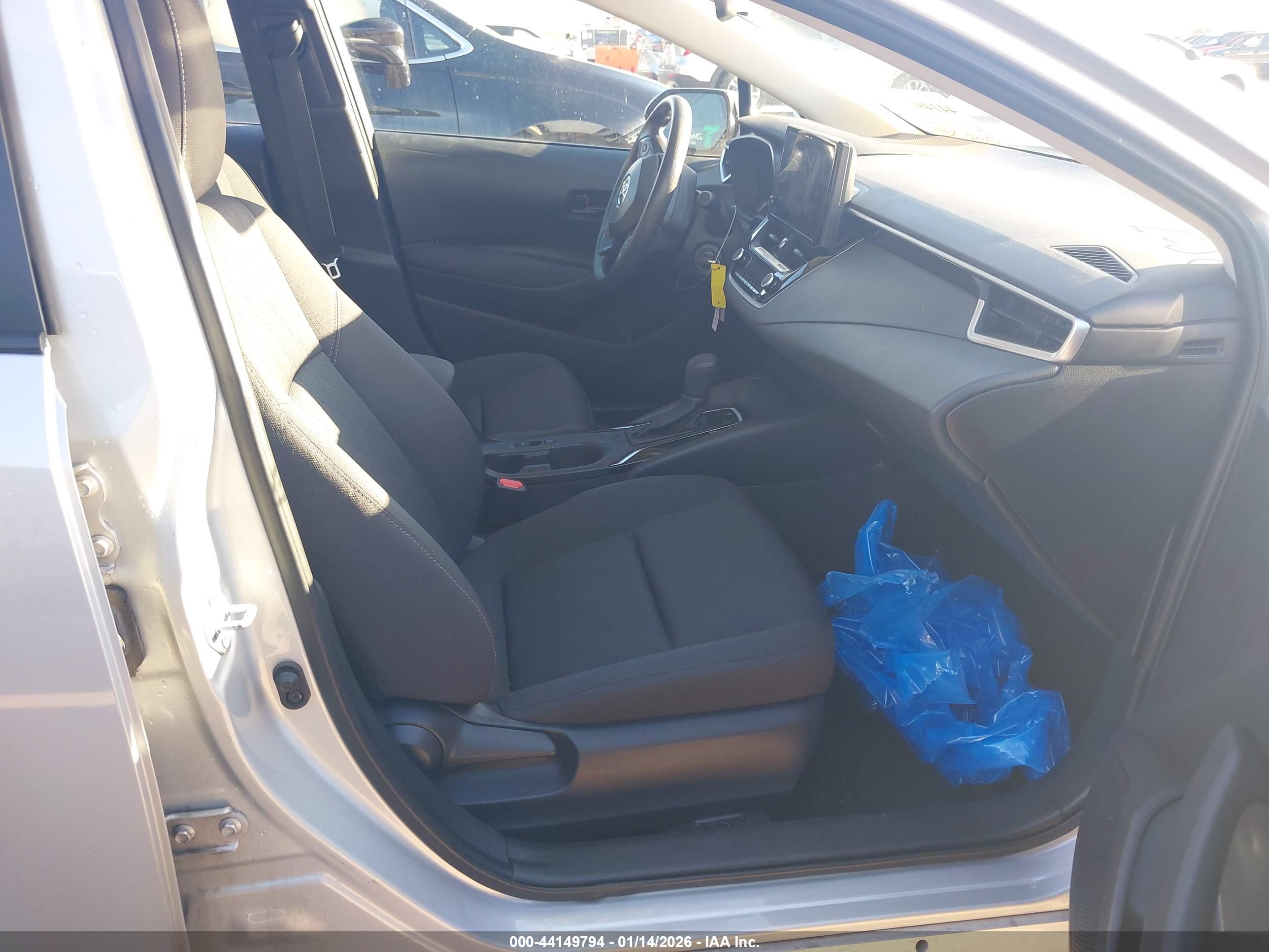 TOYOTA COROLLA image 5
