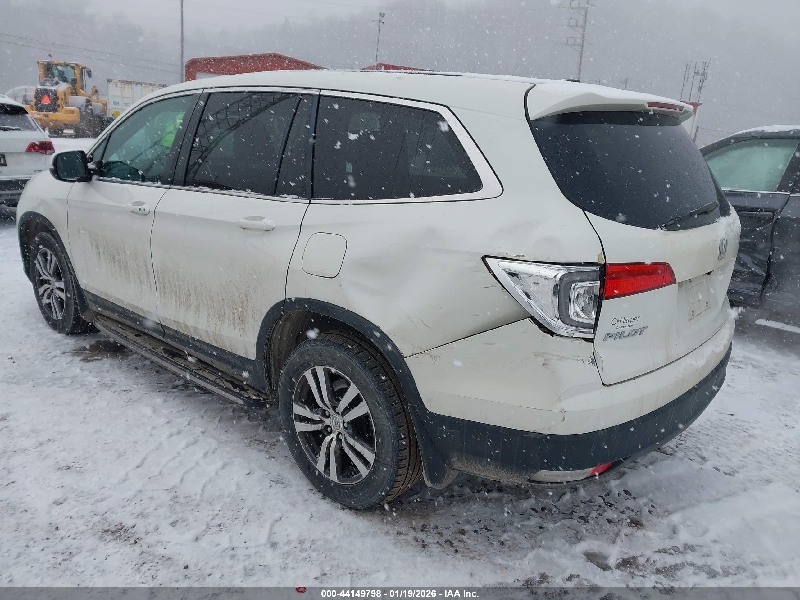 HONDA PILOT image 3