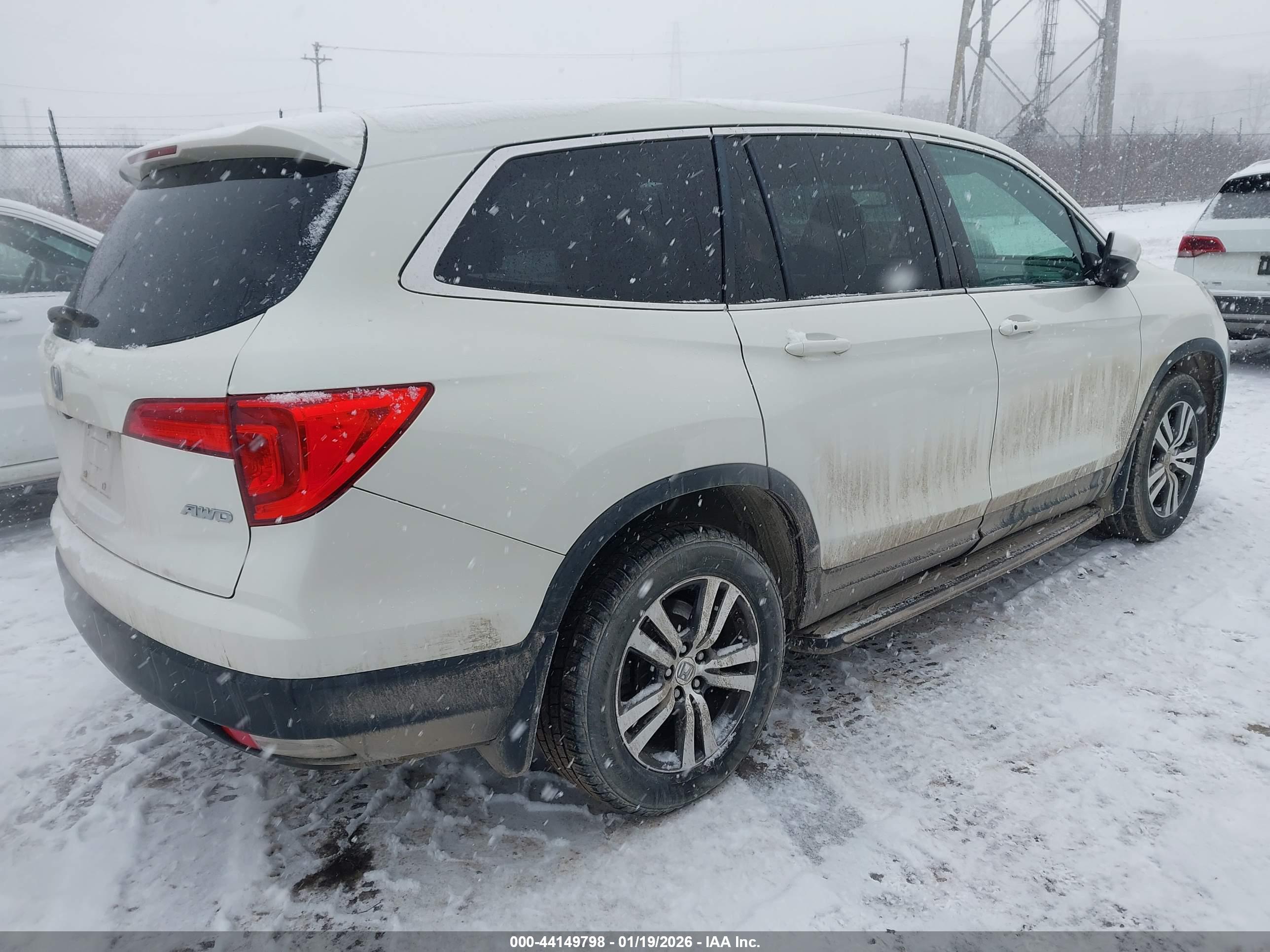 HONDA PILOT image 4