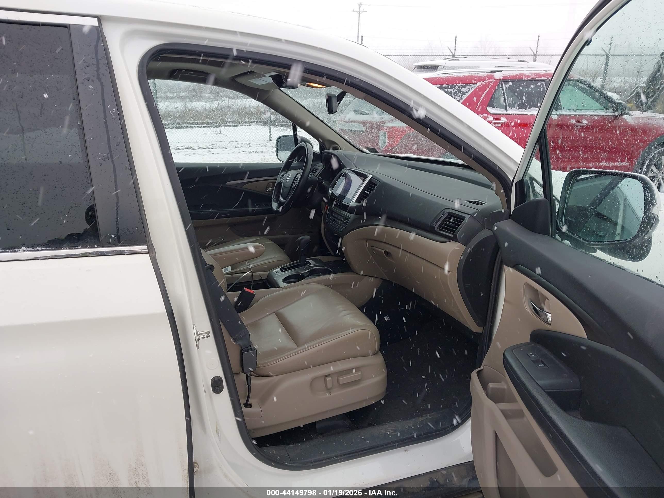 HONDA PILOT image 5