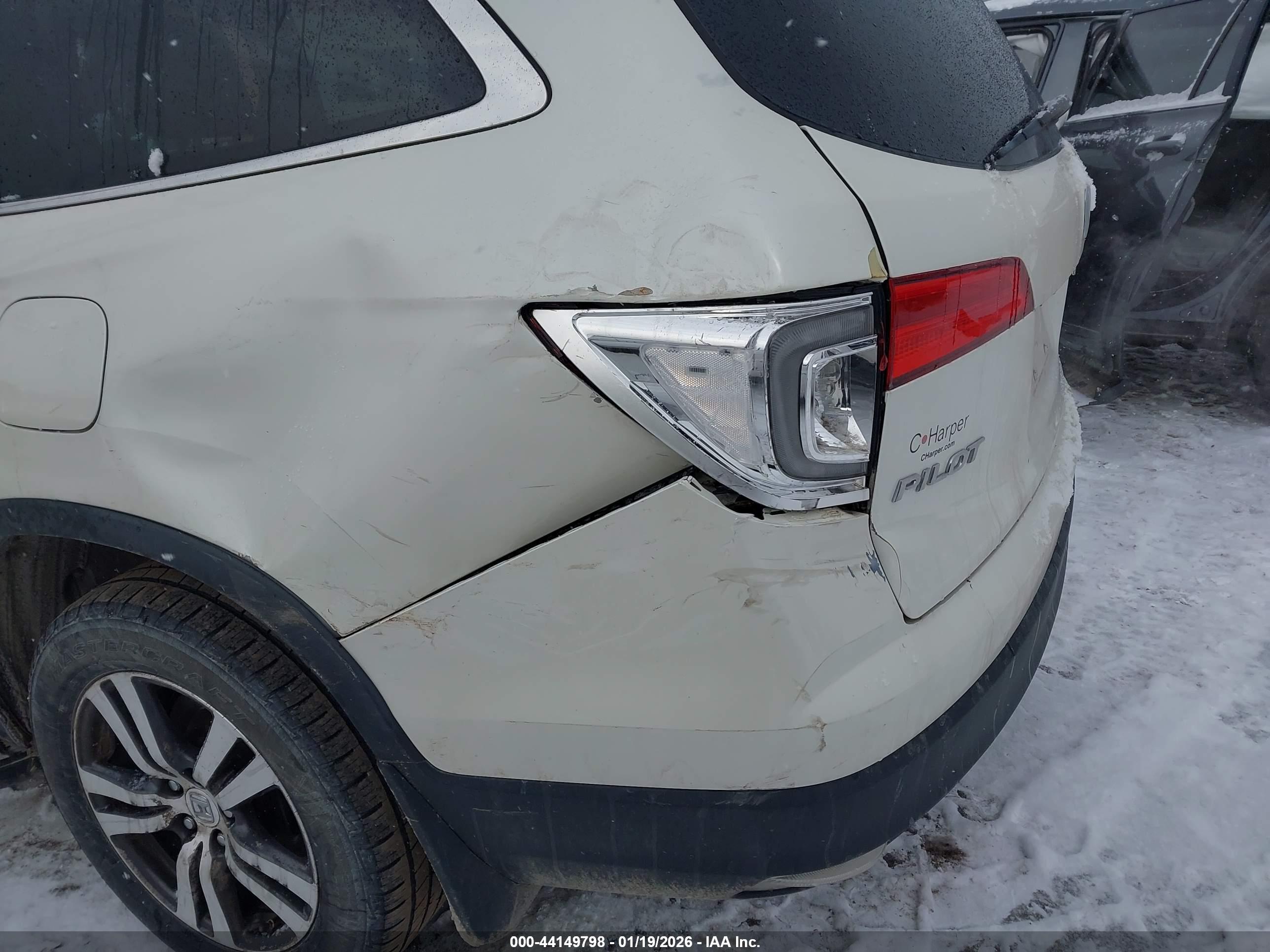HONDA PILOT image 6
