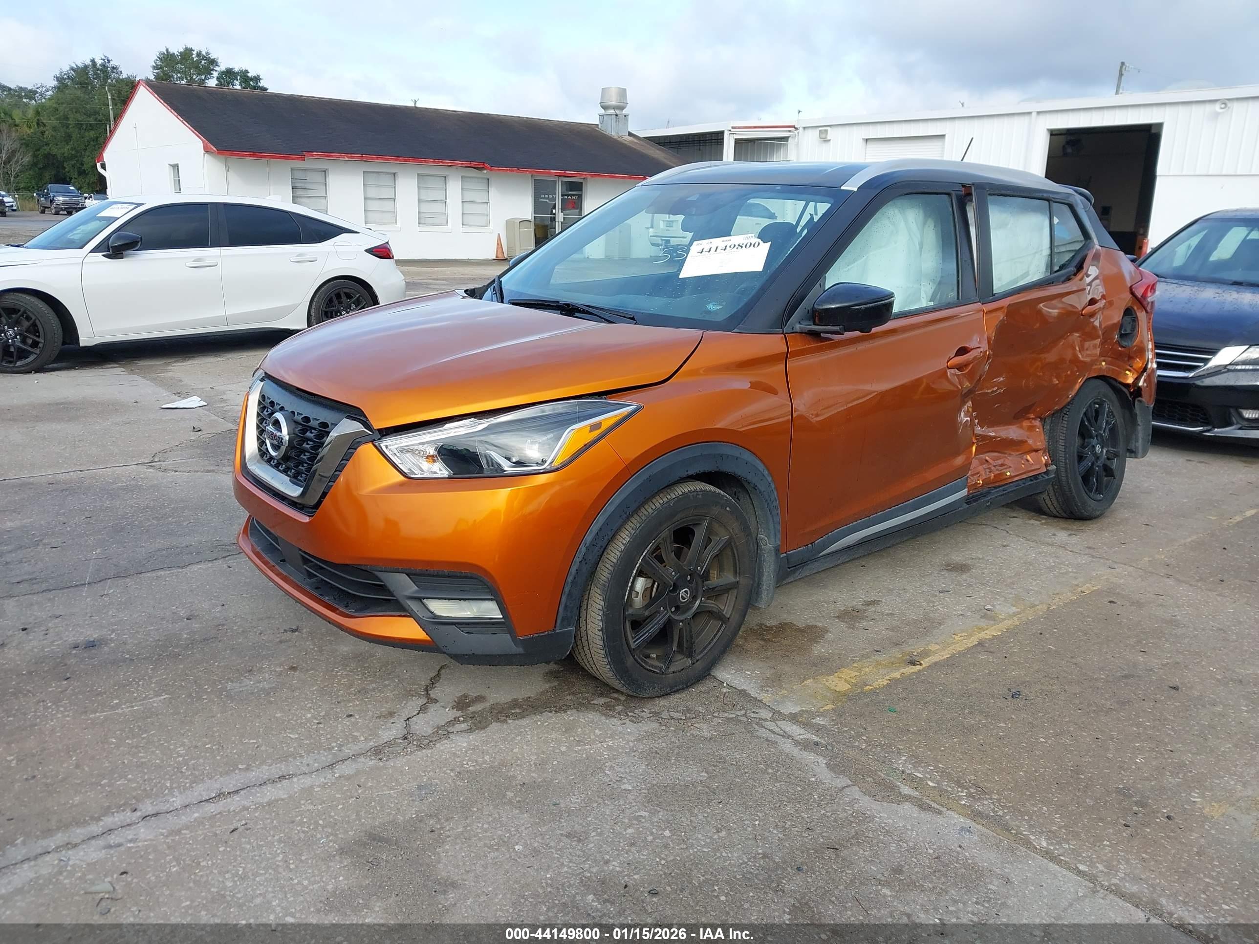 NISSAN KICKS image 2