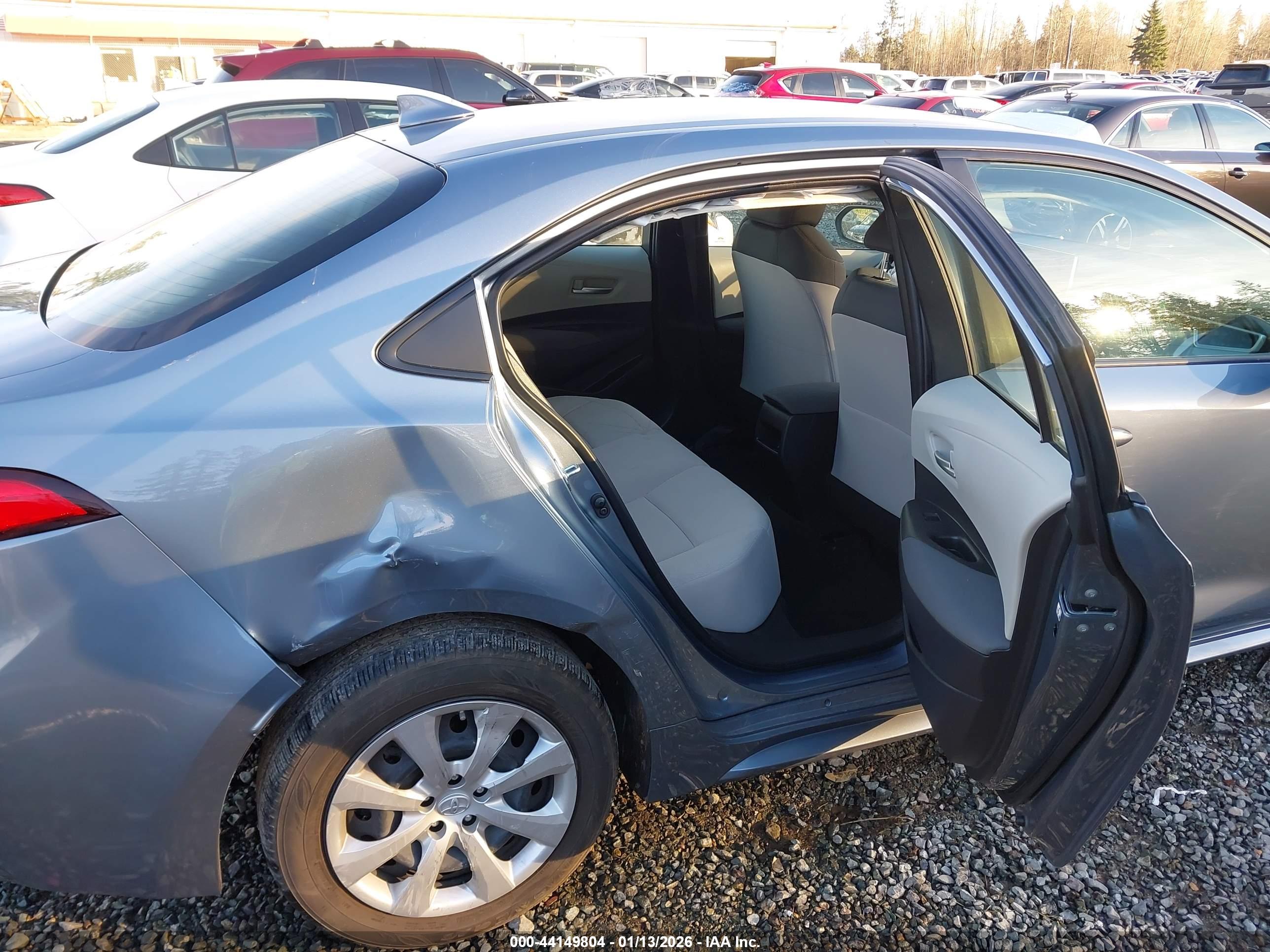 TOYOTA COROLLA image 8