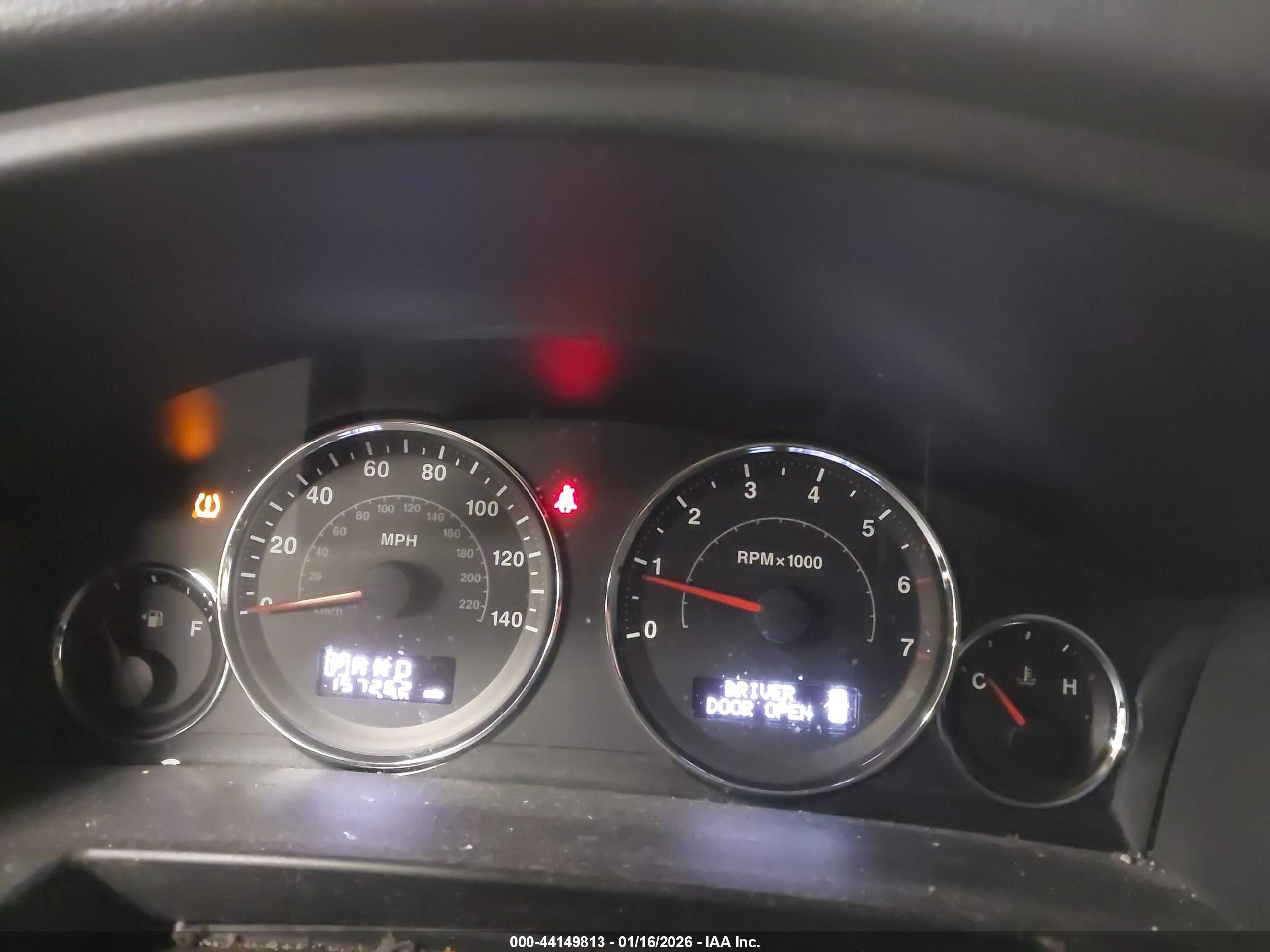 JEEP COMMANDER image 7