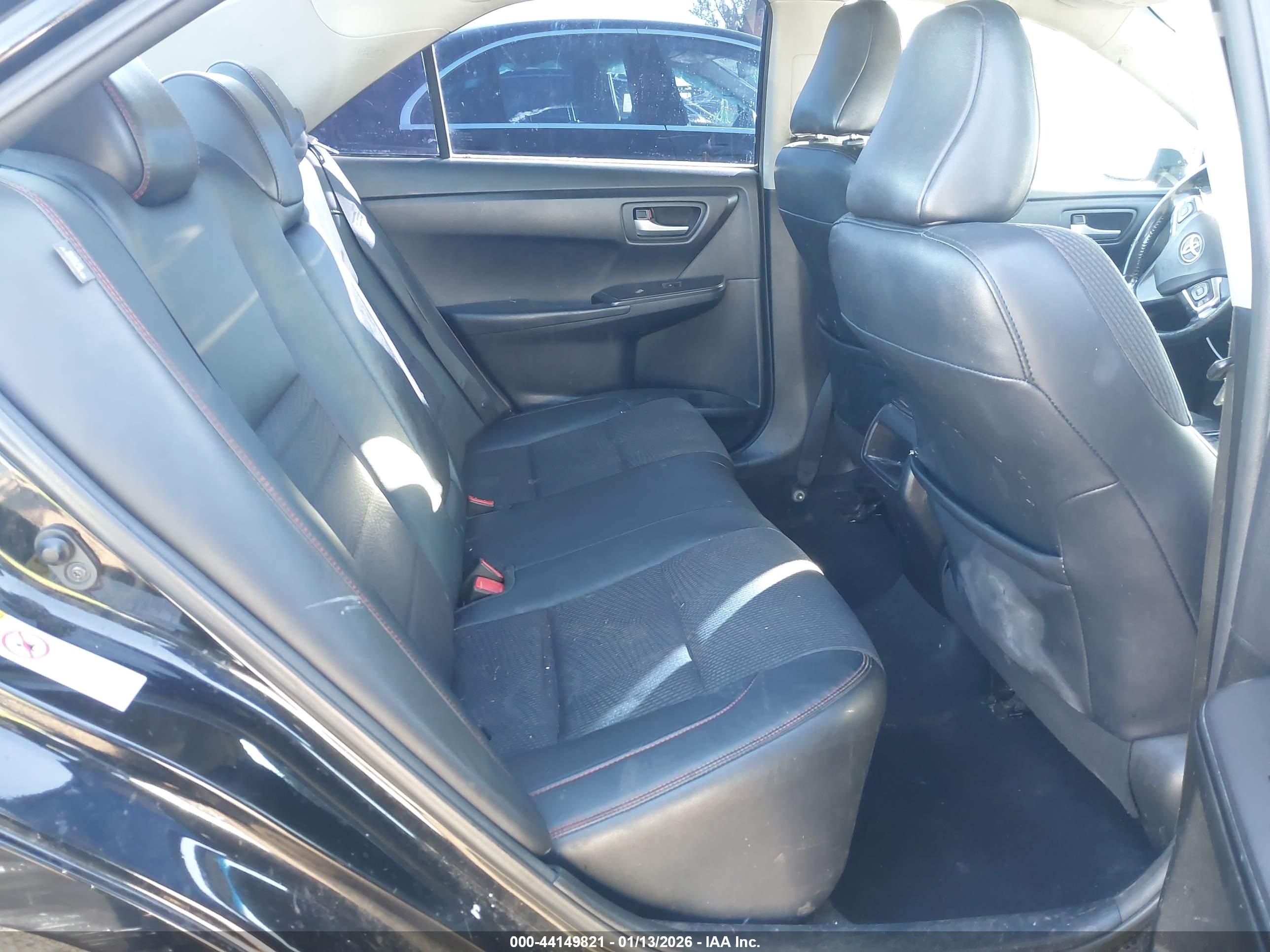 TOYOTA CAMRY image 8