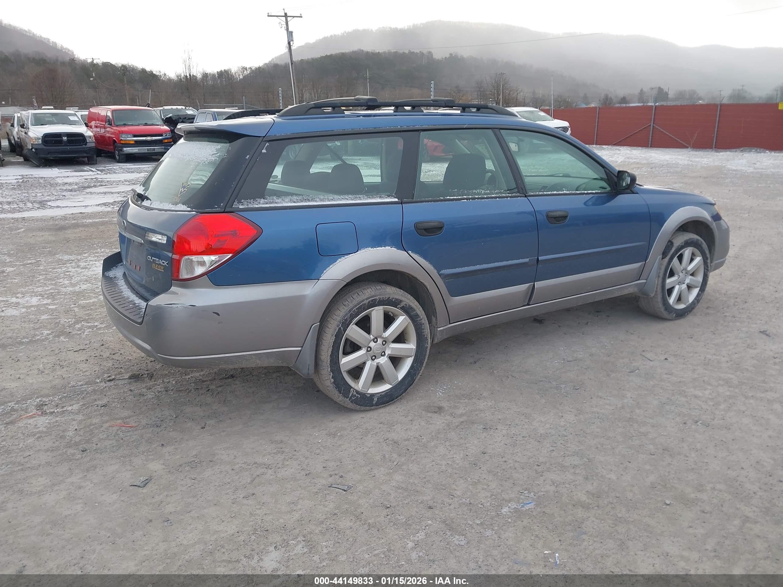 SUBARU OUTBACK image 4