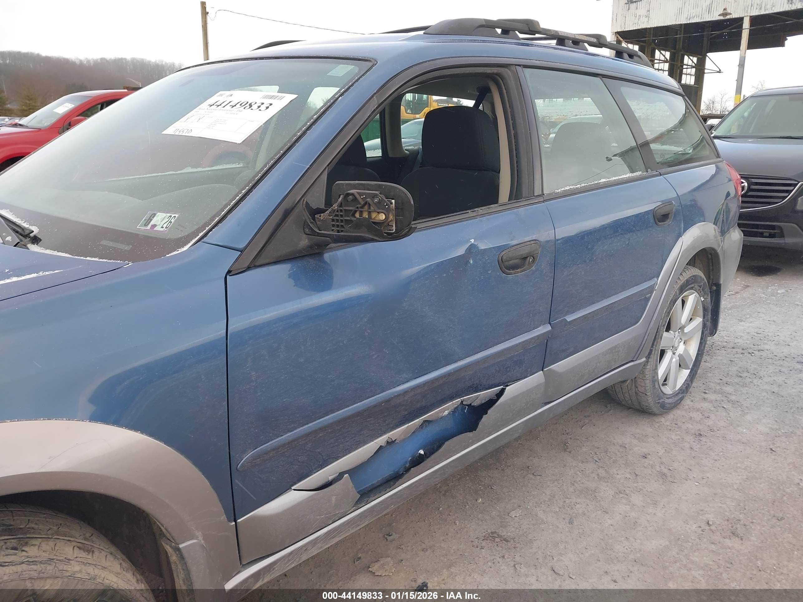 SUBARU OUTBACK image 6