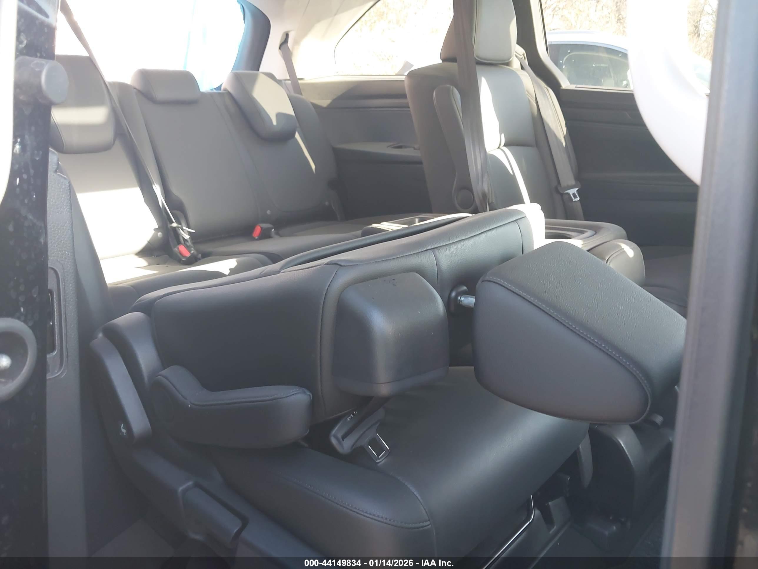 HONDA ODYSSEY image 8