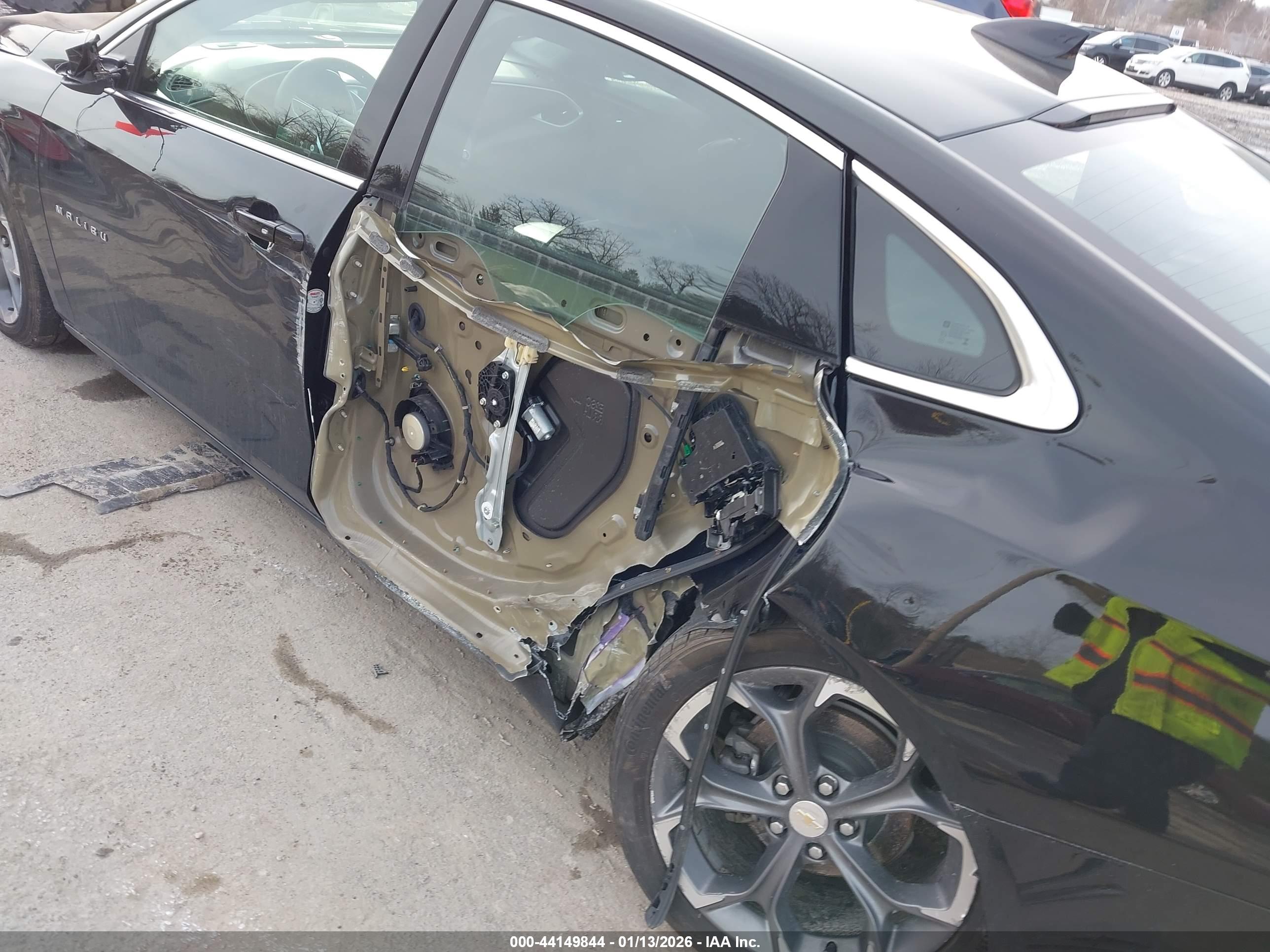 CHEVROLET MALIBU image 6