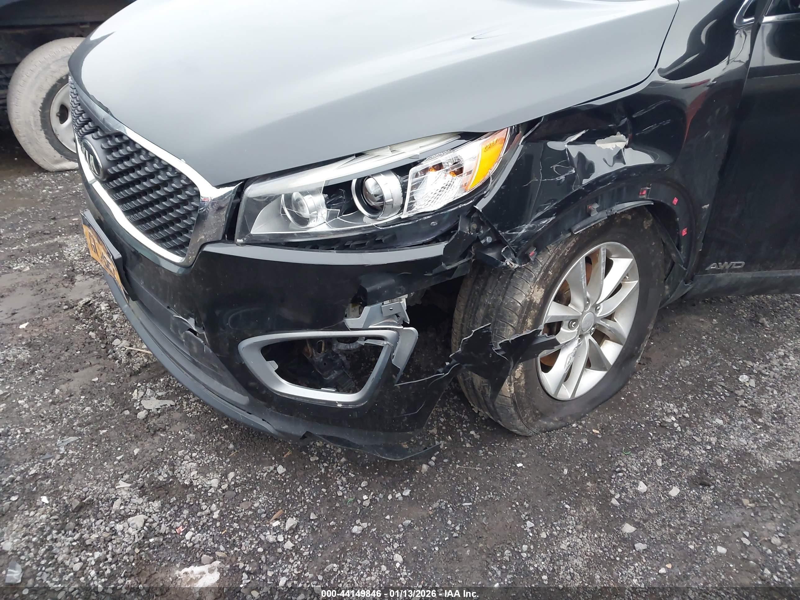 KIA SORENTO image 6