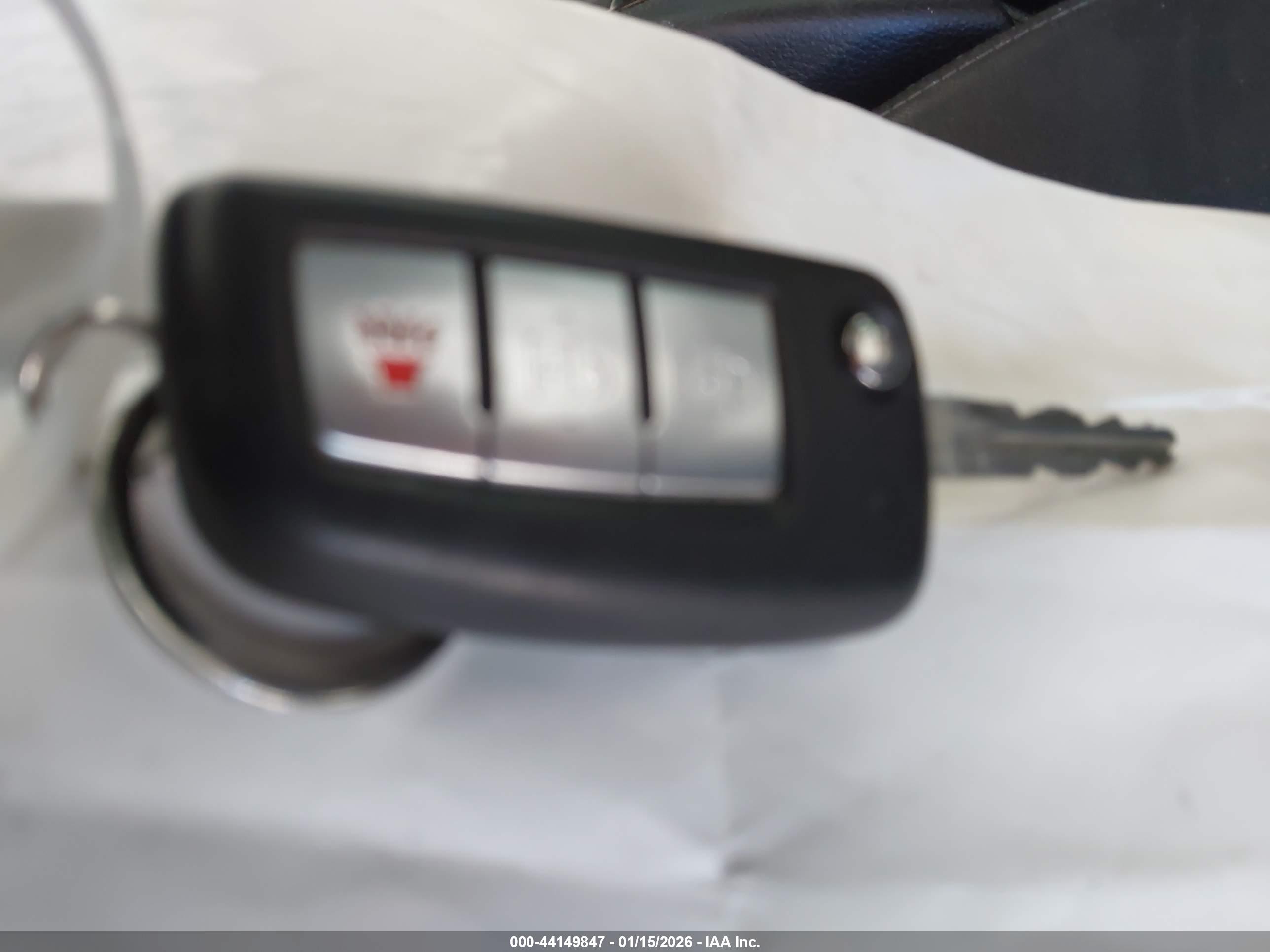 NISSAN ROGUE image 11