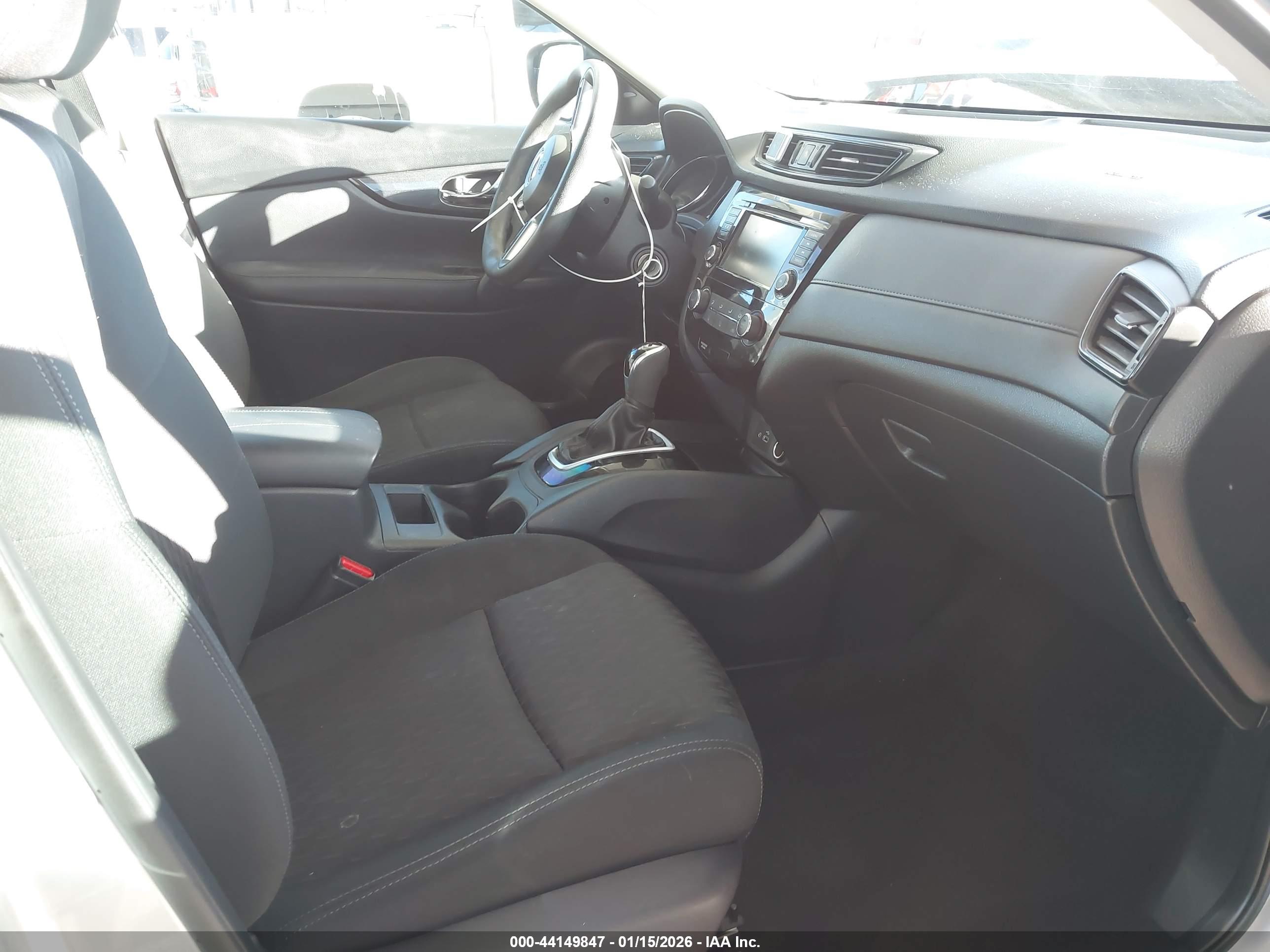 NISSAN ROGUE image 5
