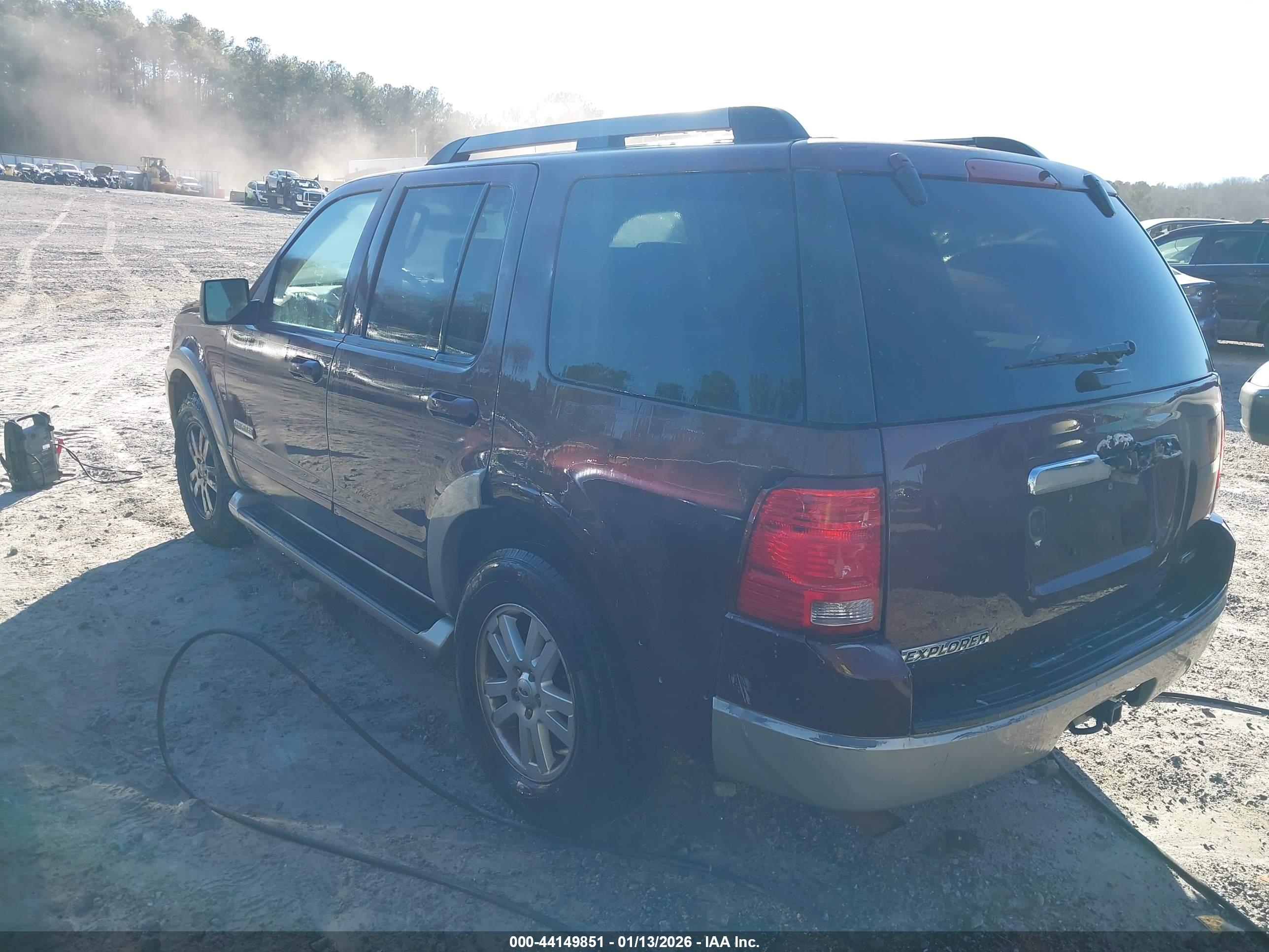 FORD EXPLORER image 3