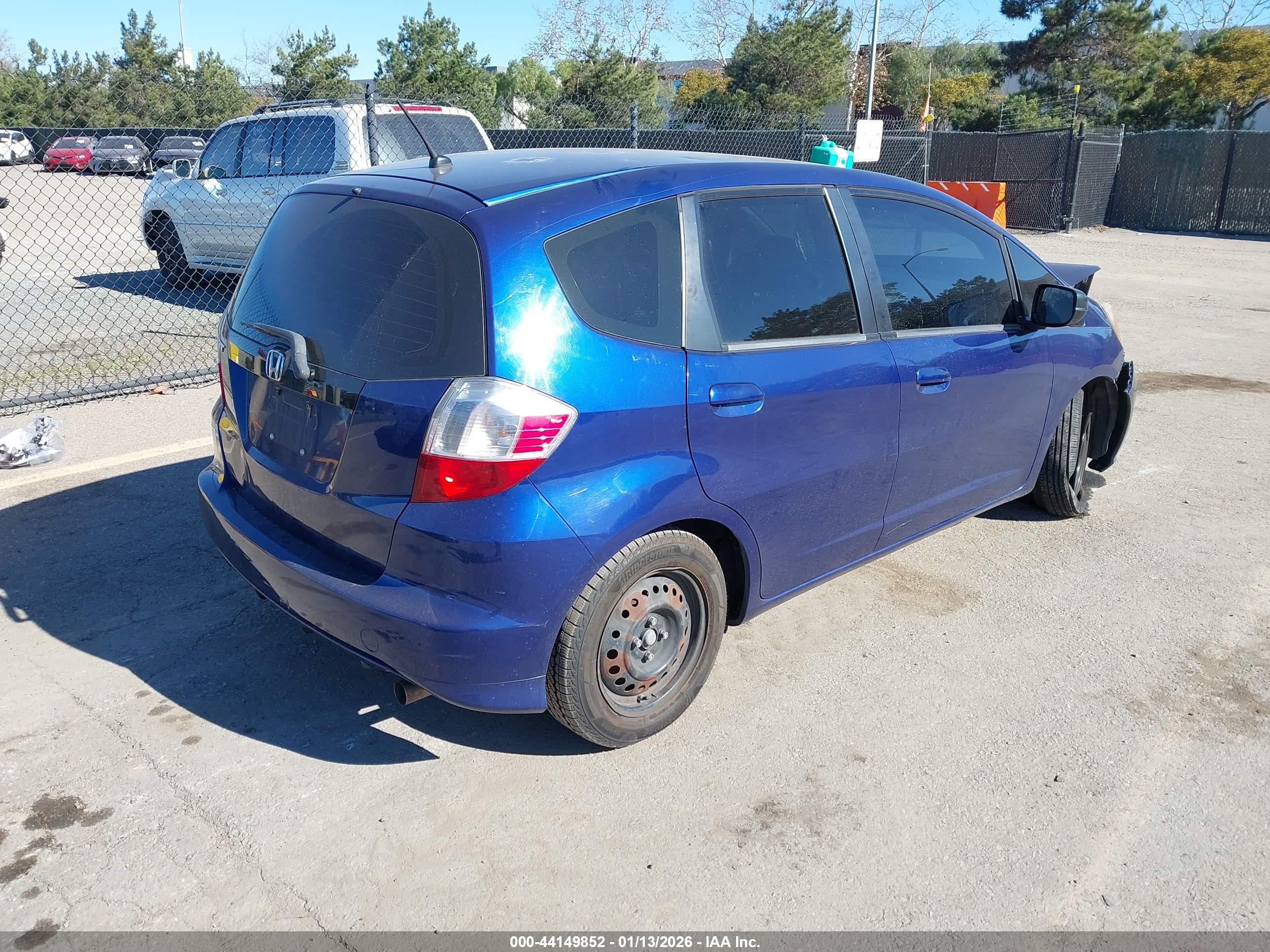 HONDA FIT image 4