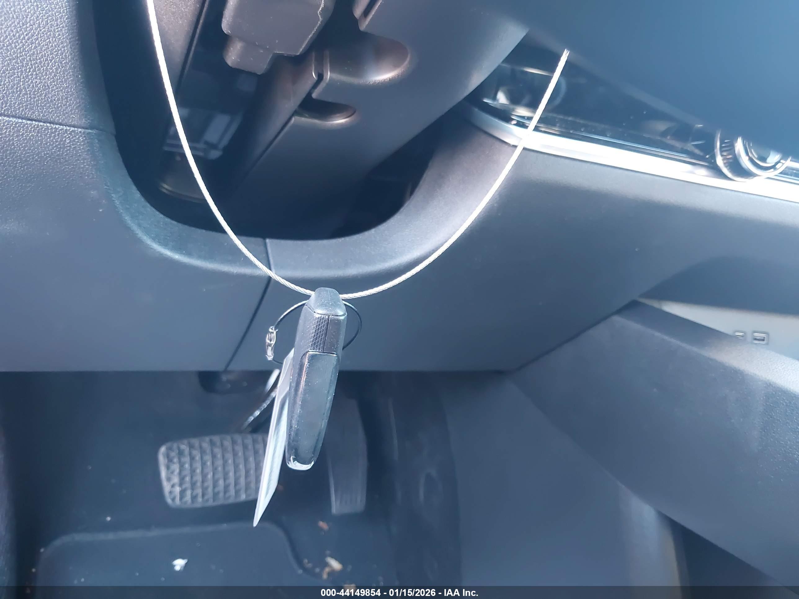 CHEVROLET EQUINOX image 11
