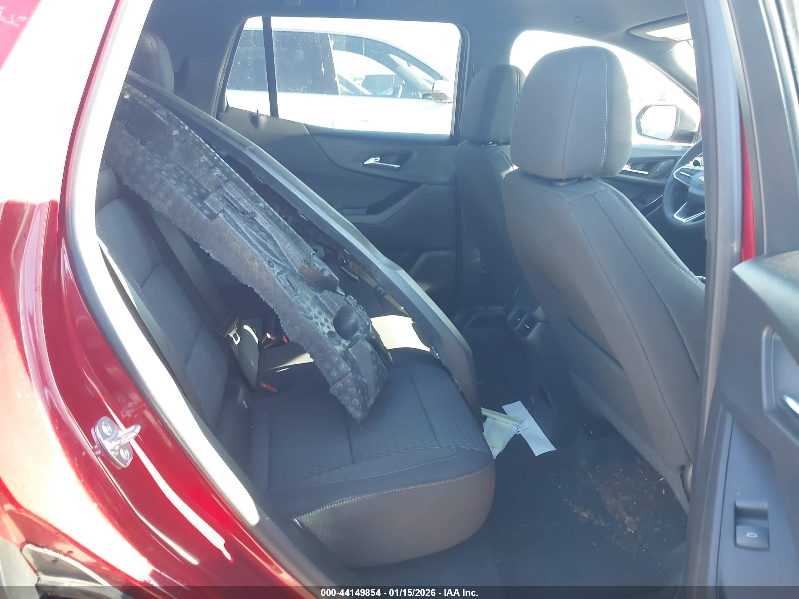 CHEVROLET EQUINOX image 8