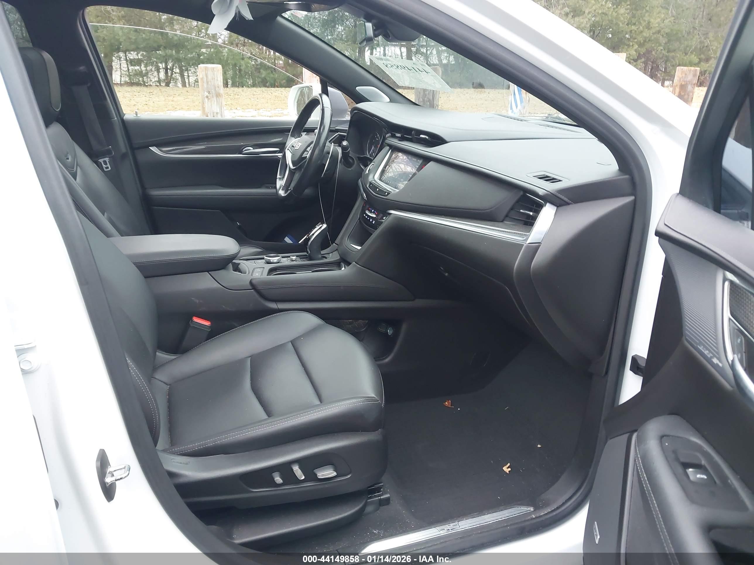 CADILLAC XT5 image 5
