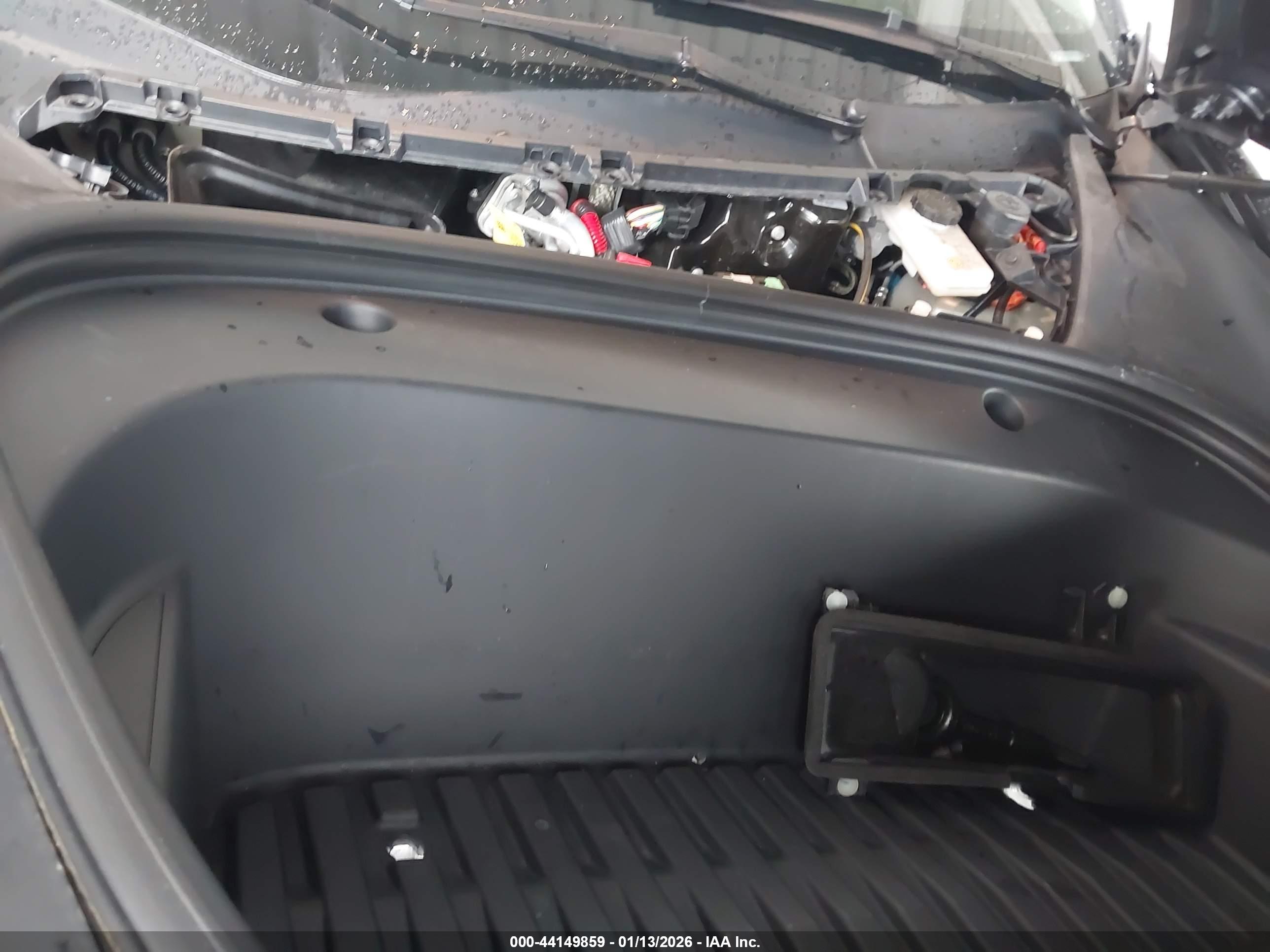 TESLA MODEL image 10