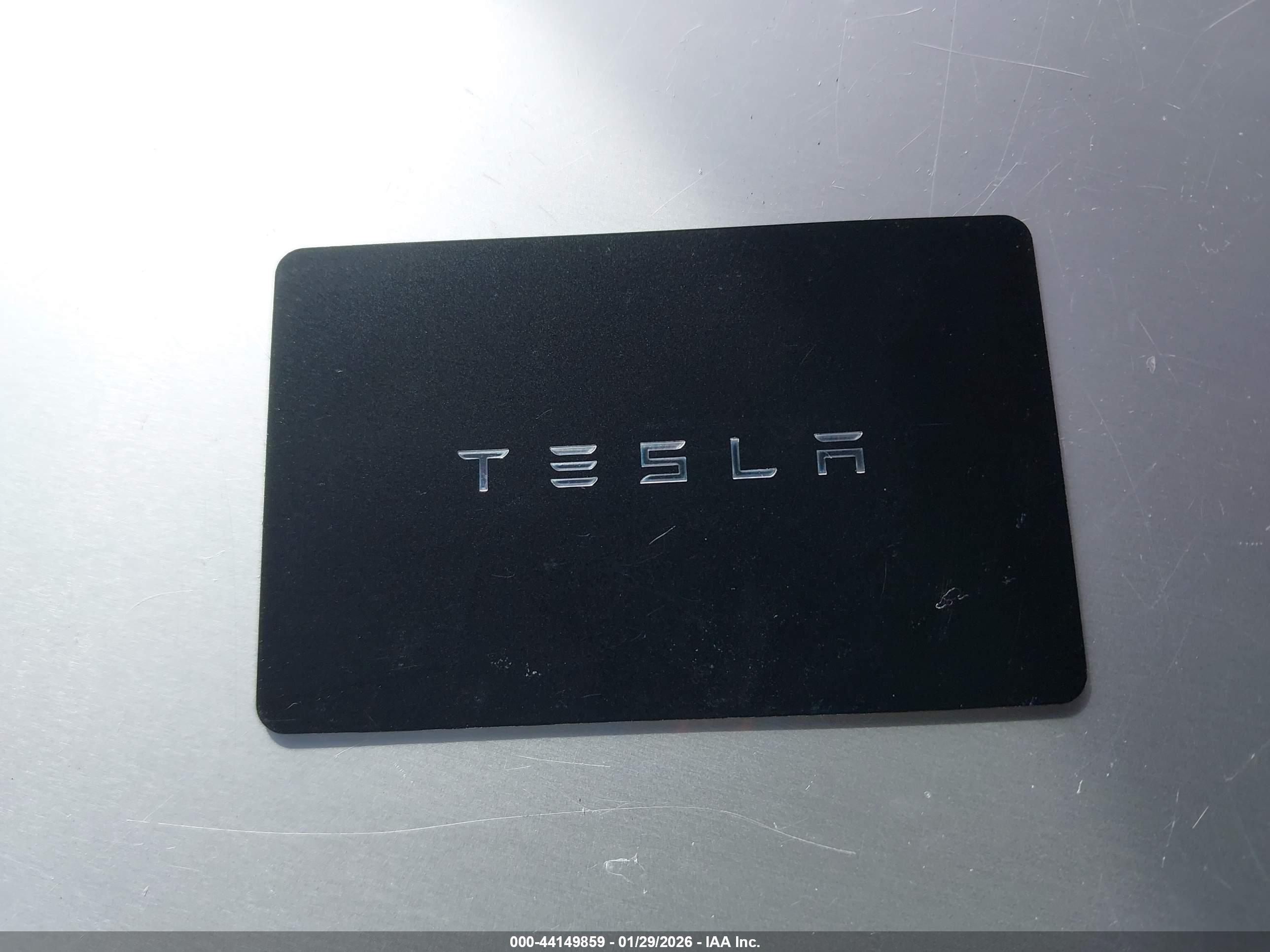 TESLA MODEL image 11