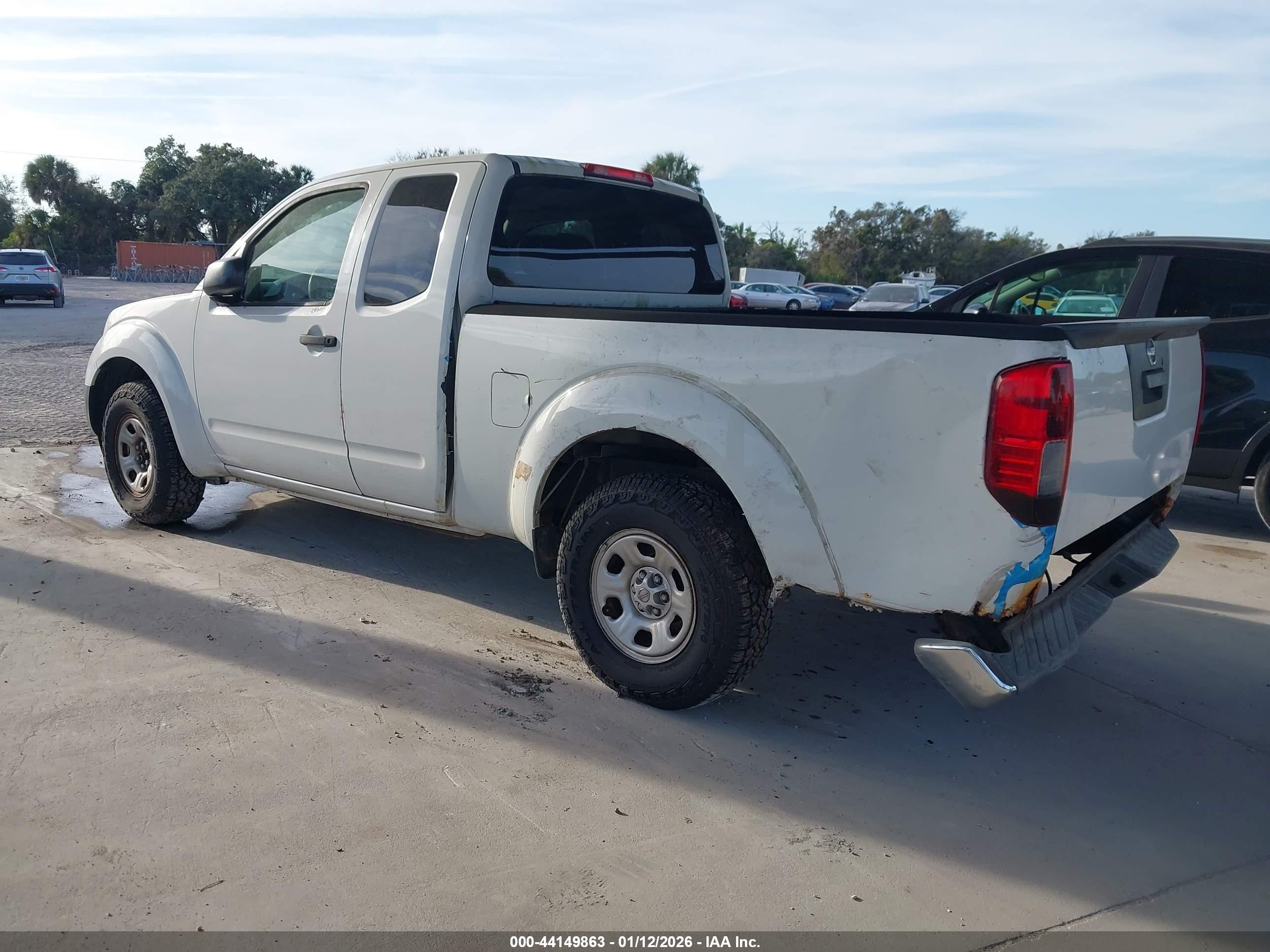 NISSAN FRONTIER image 3