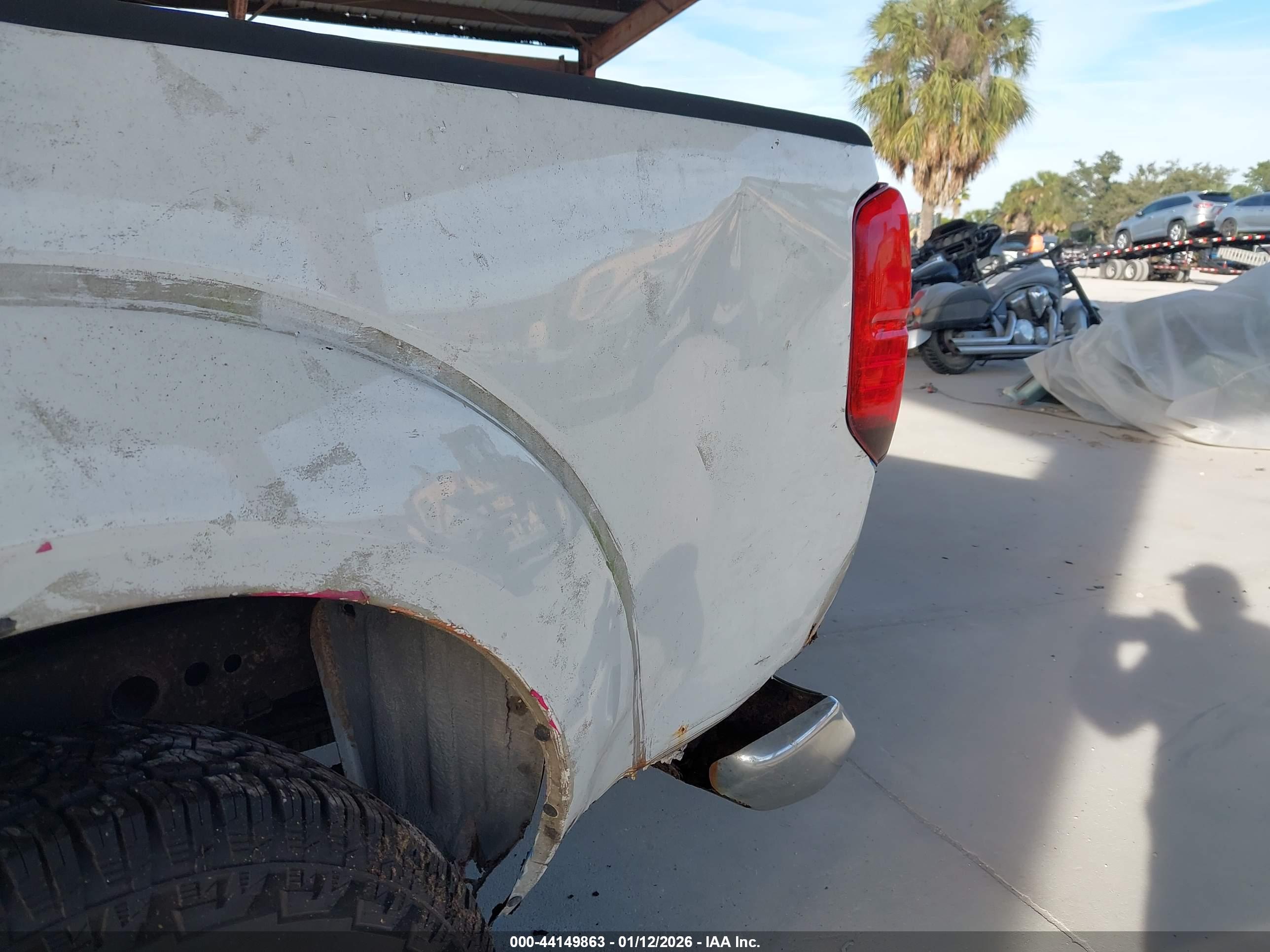 NISSAN FRONTIER image 6