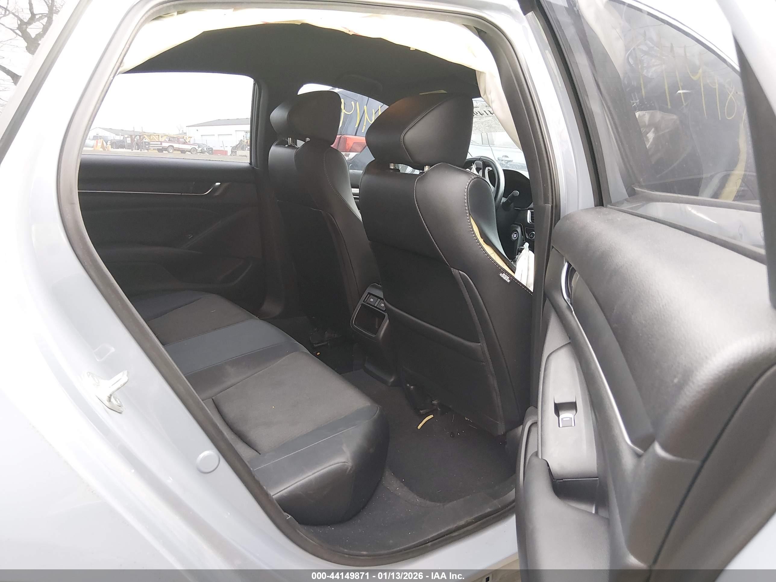HONDA ACCORD image 8