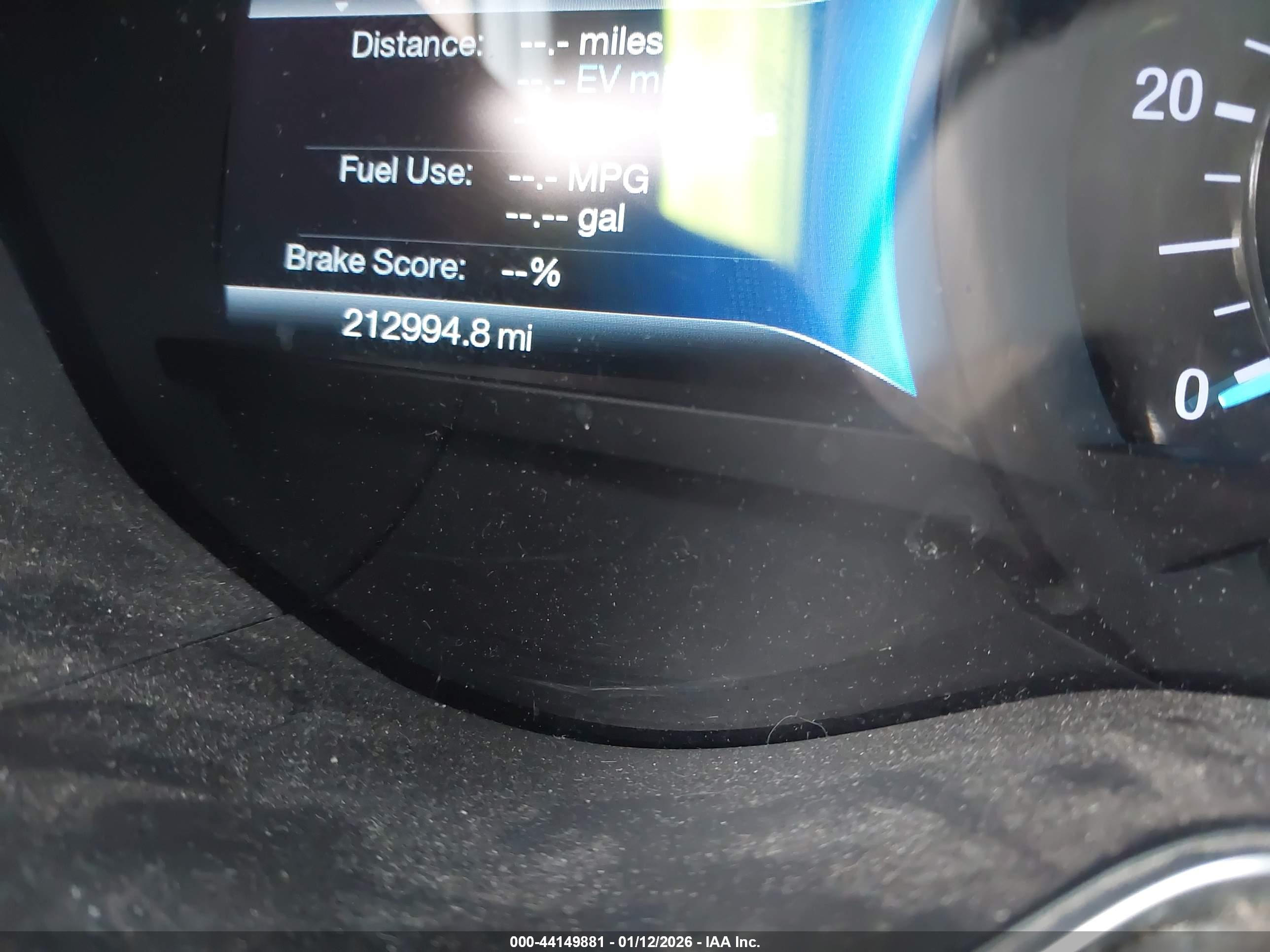 FORD FUSION image 7